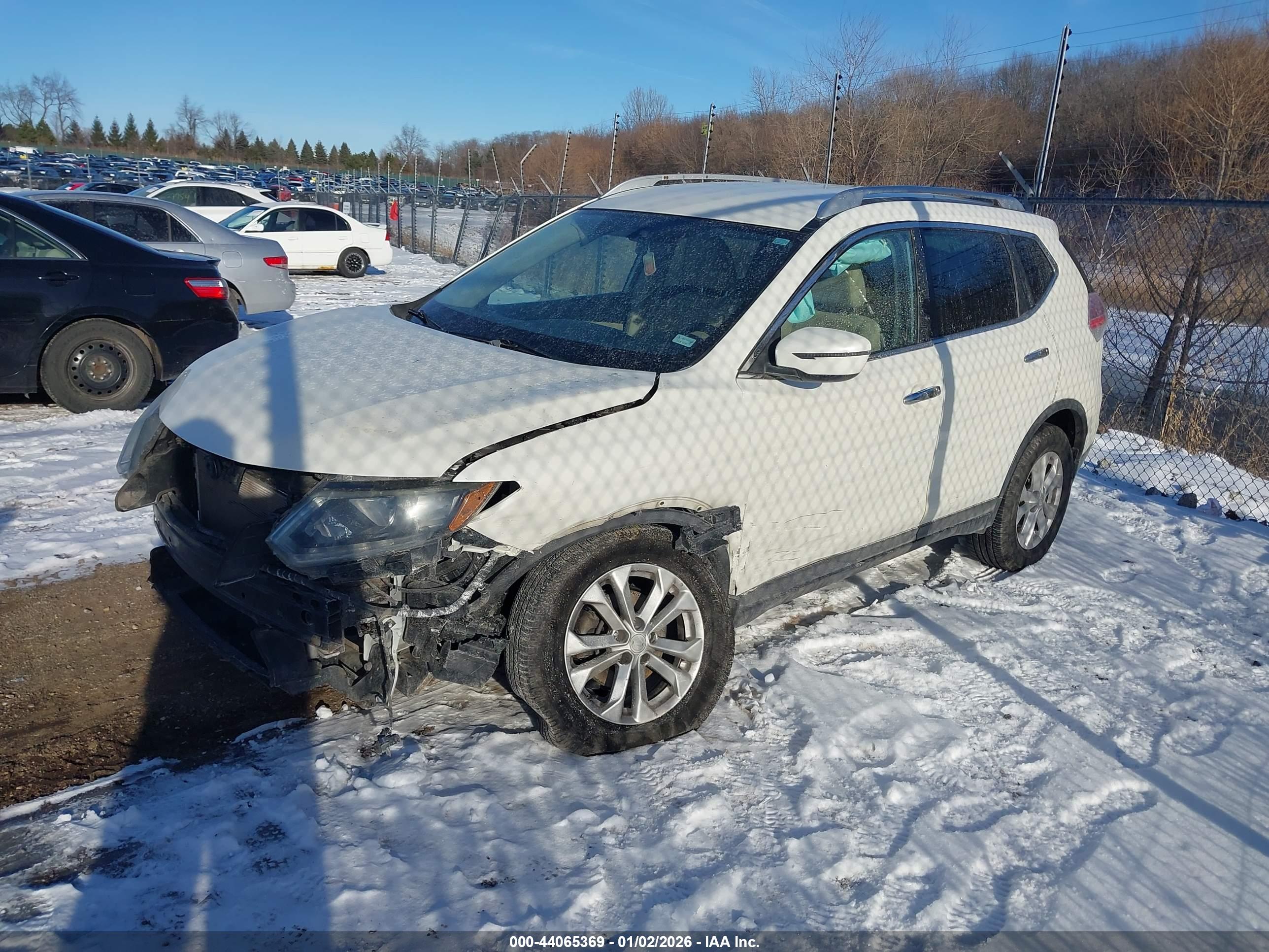 NISSAN ROGUE image 2