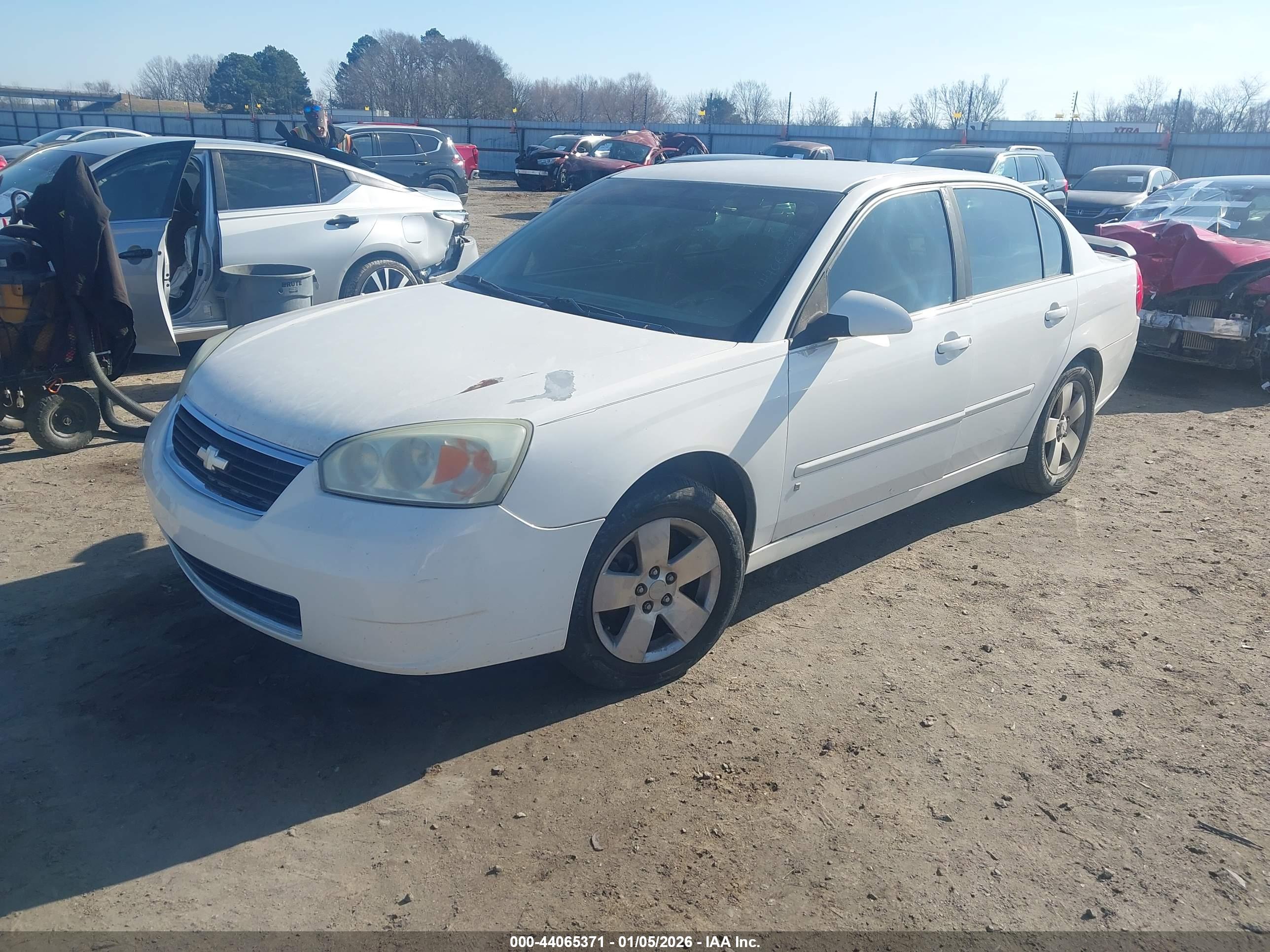 CHEVROLET MALIBU image 2