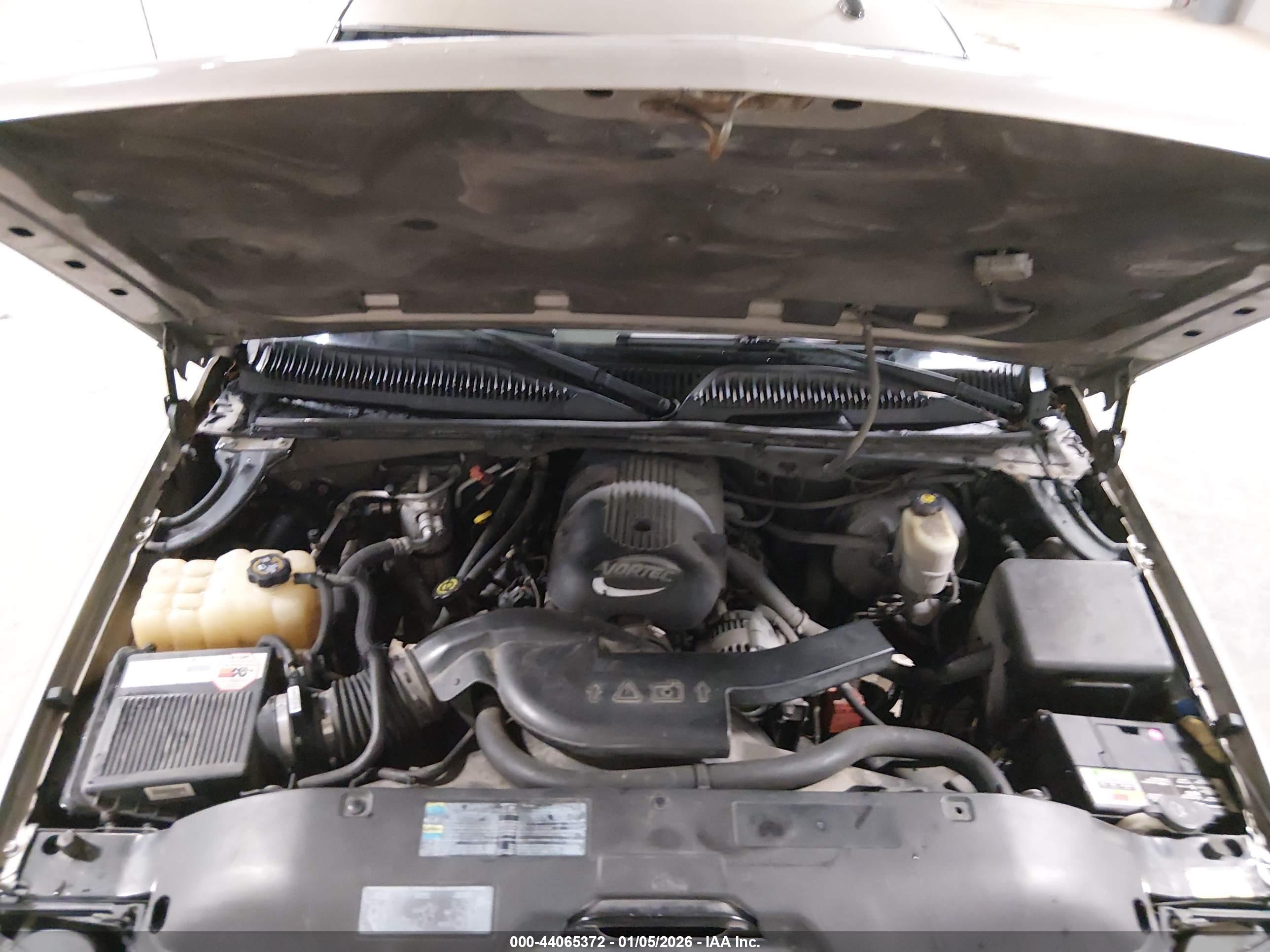 CHEVROLET TAHOE image 10