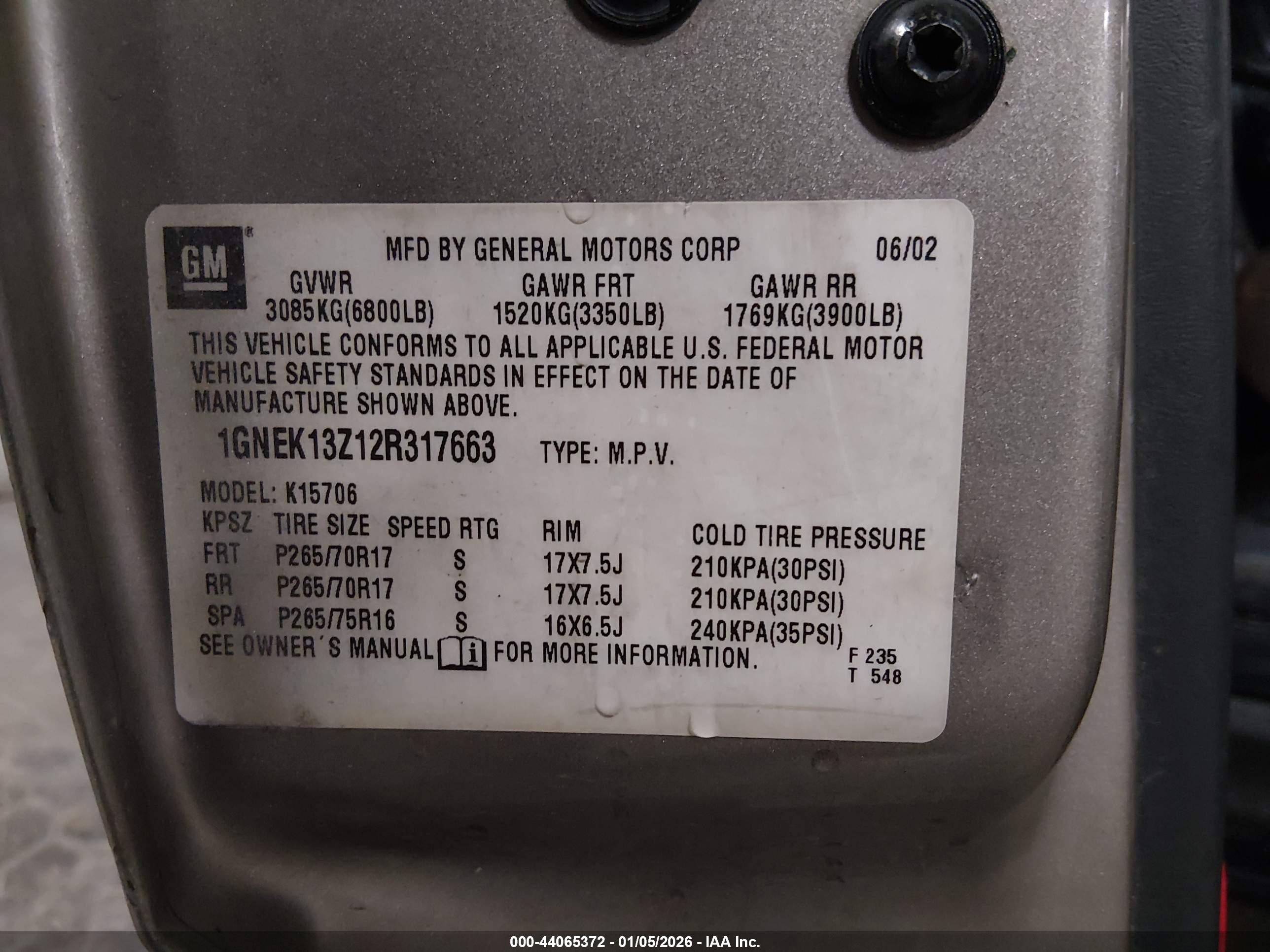 CHEVROLET TAHOE image 9