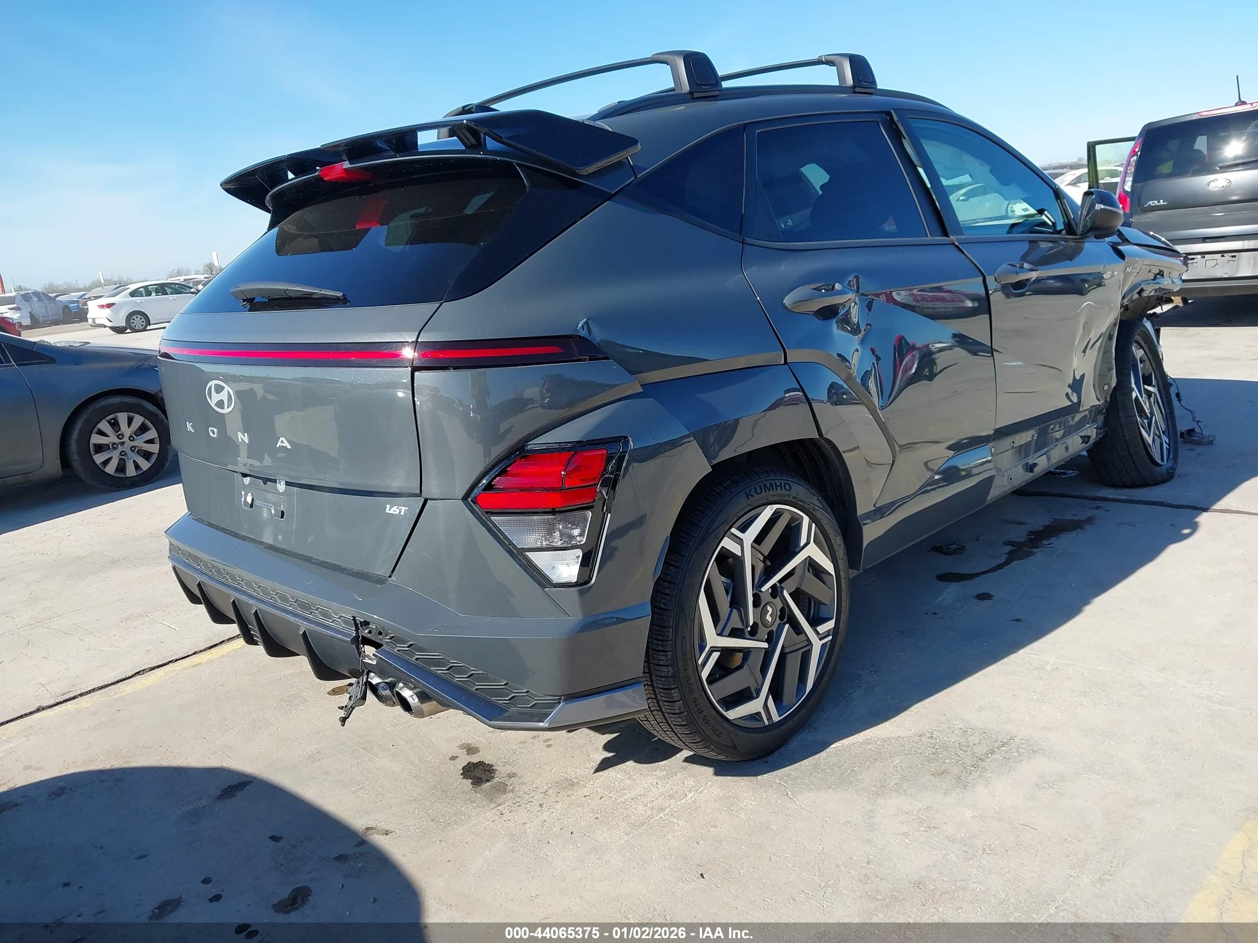 HYUNDAI KONA image 4