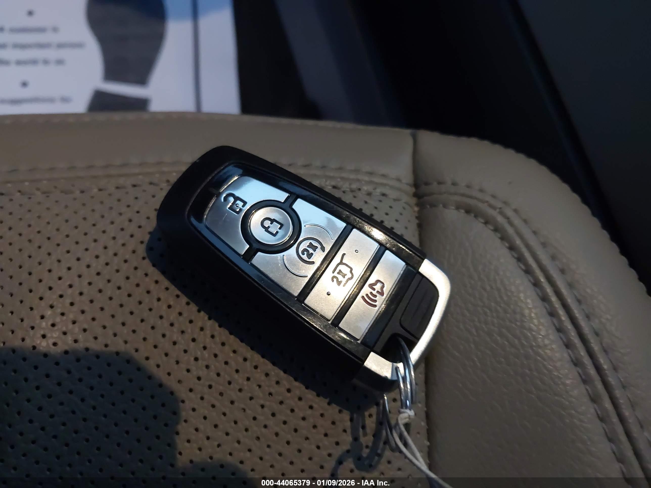 FORD EXPEDITION image 11