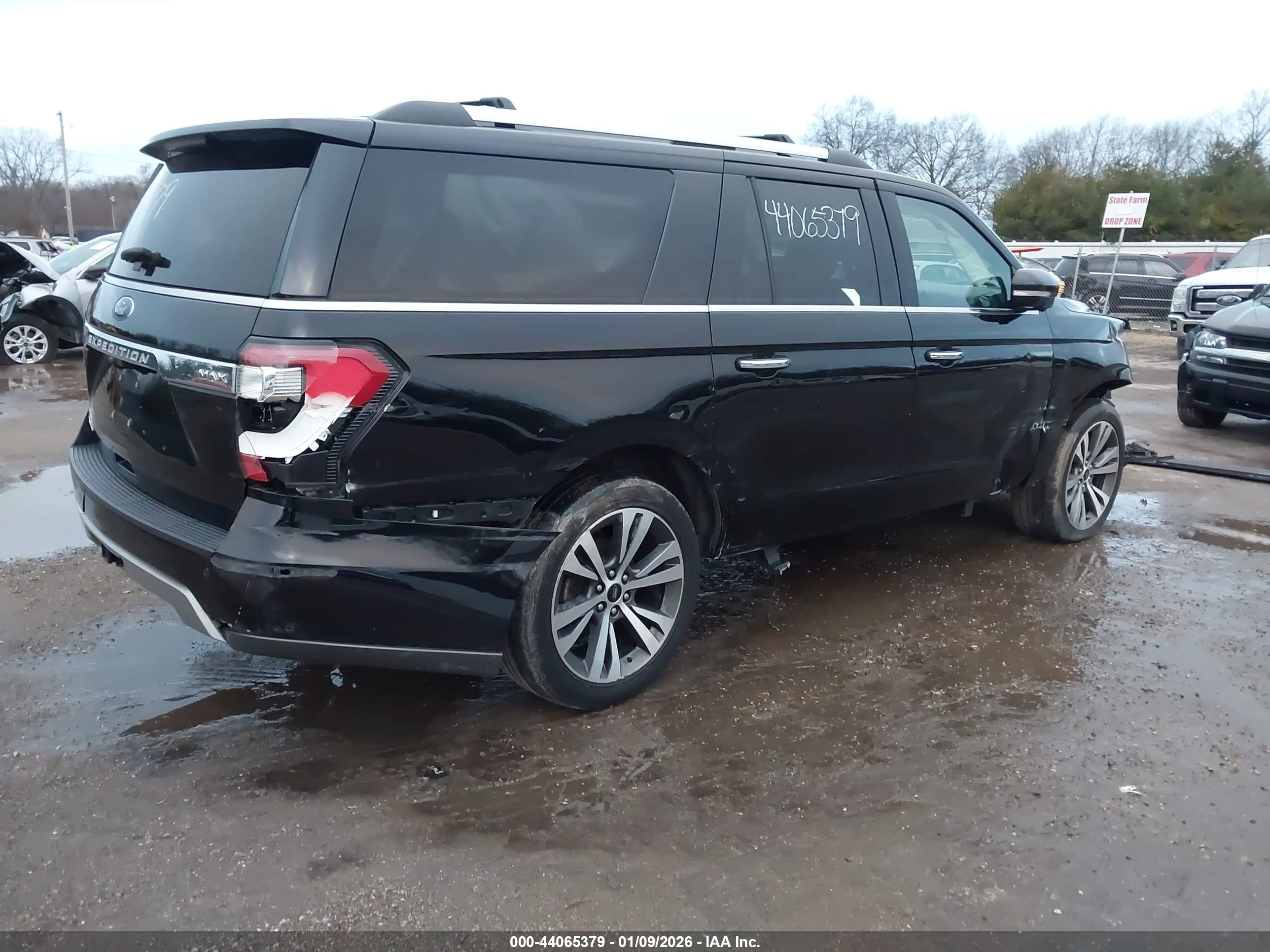FORD EXPEDITION image 4
