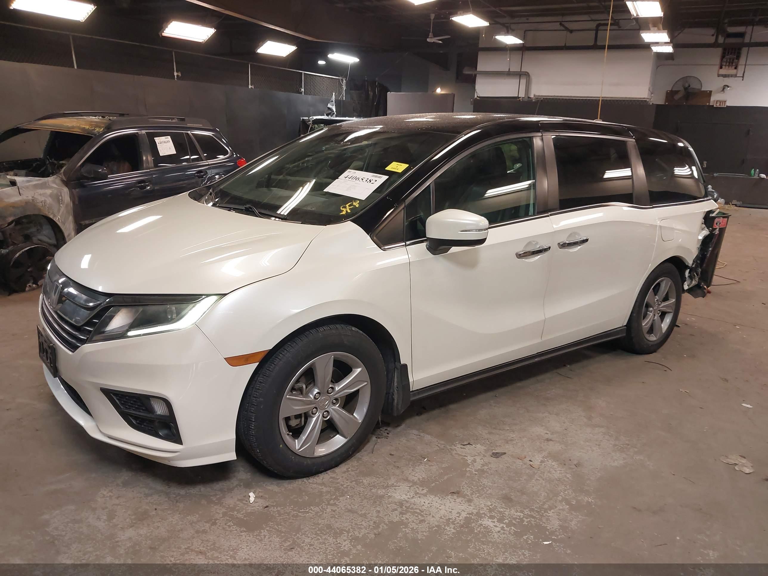 HONDA ODYSSEY image 2