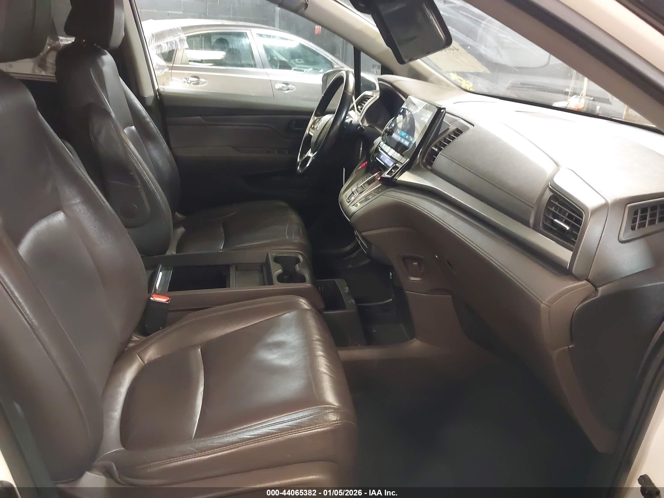 HONDA ODYSSEY image 5