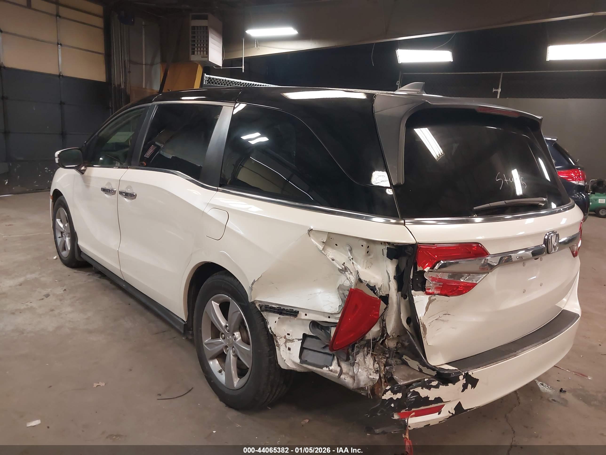 HONDA ODYSSEY image 6