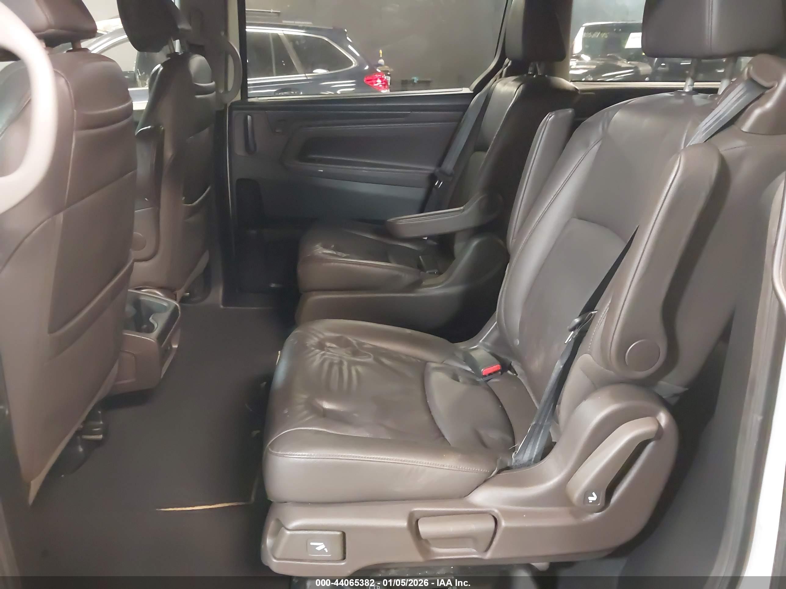 HONDA ODYSSEY image 8