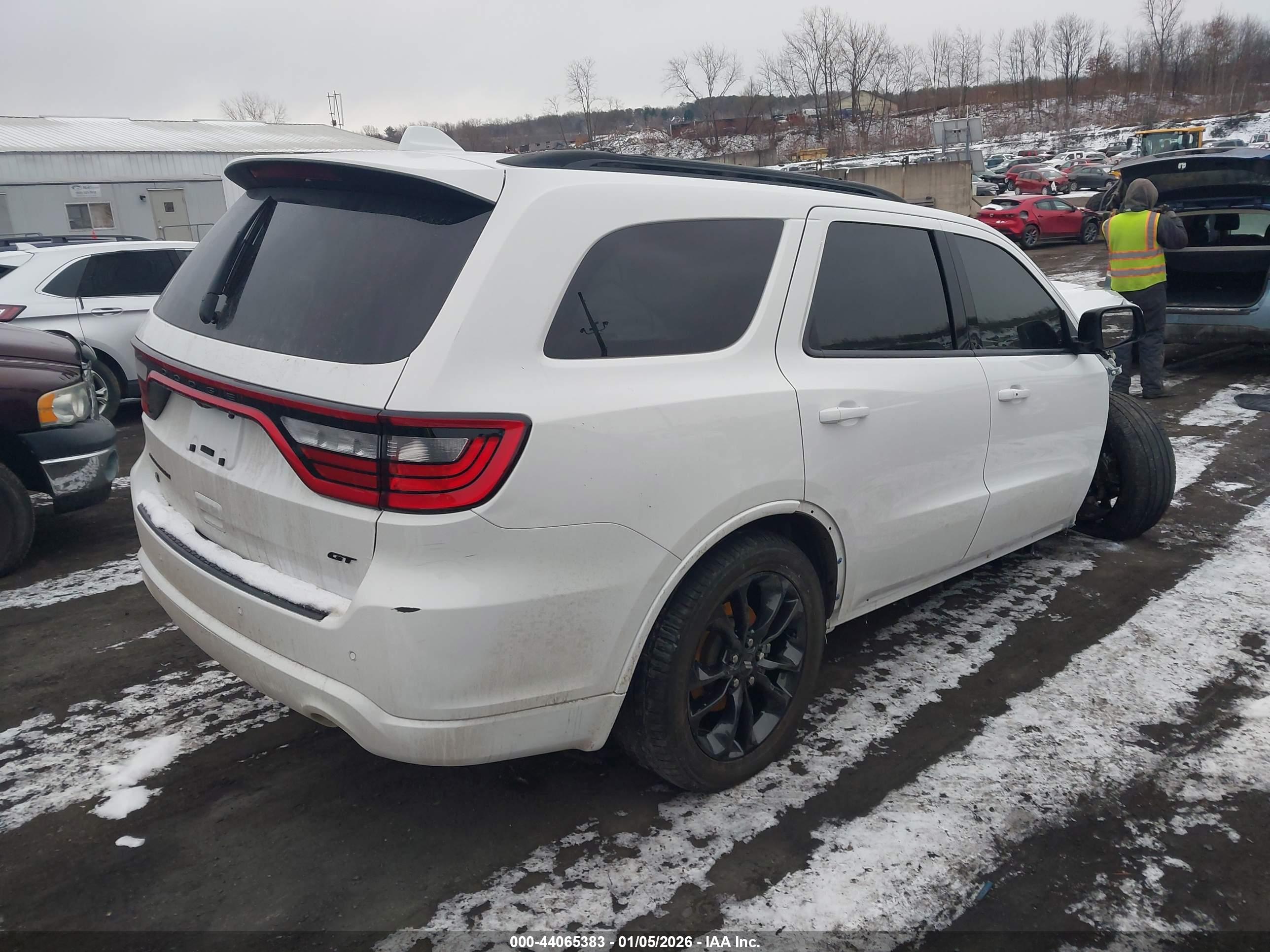 DODGE DURANGO image 4