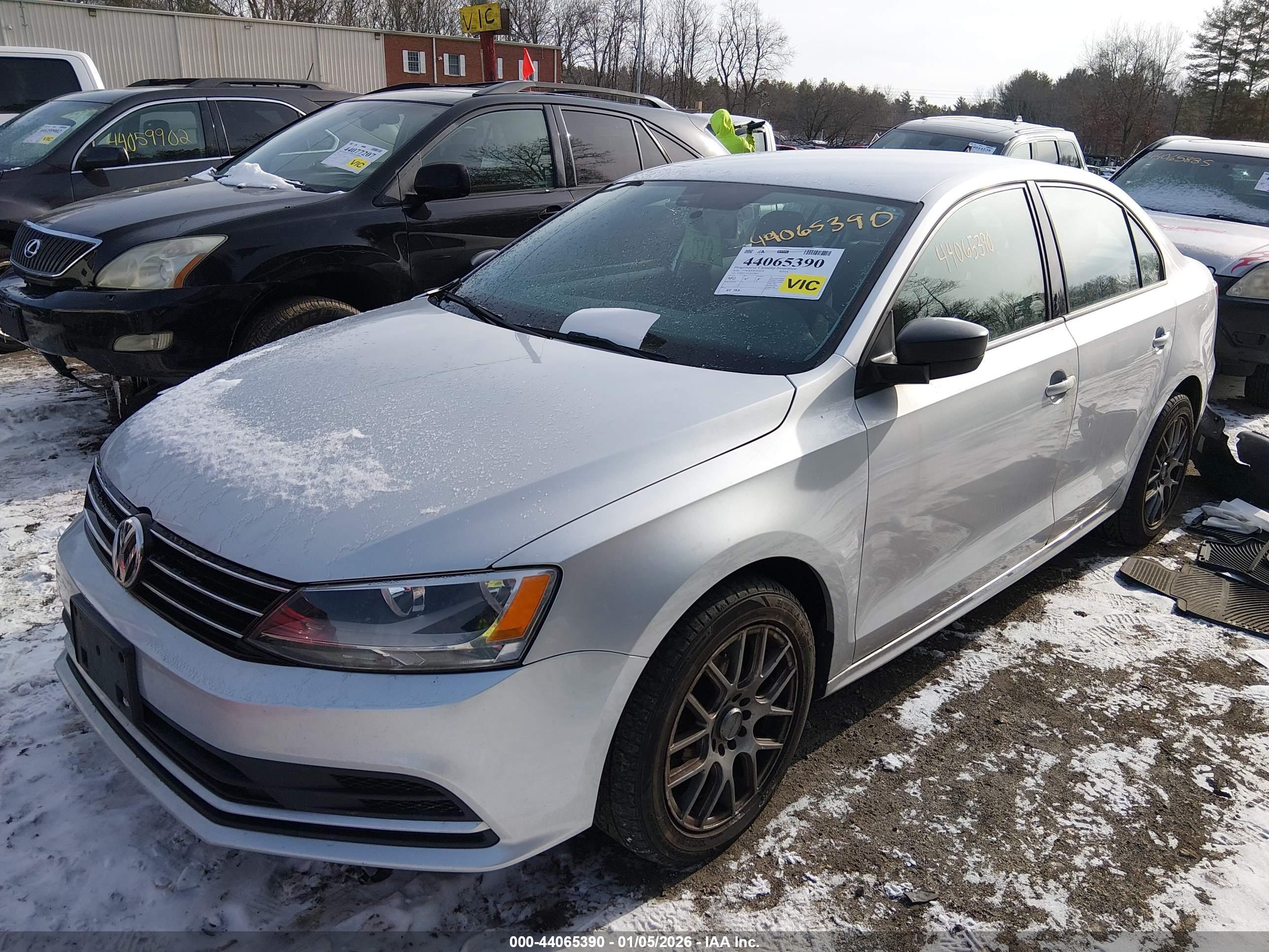 VOLKSWAGEN JETTA image 2