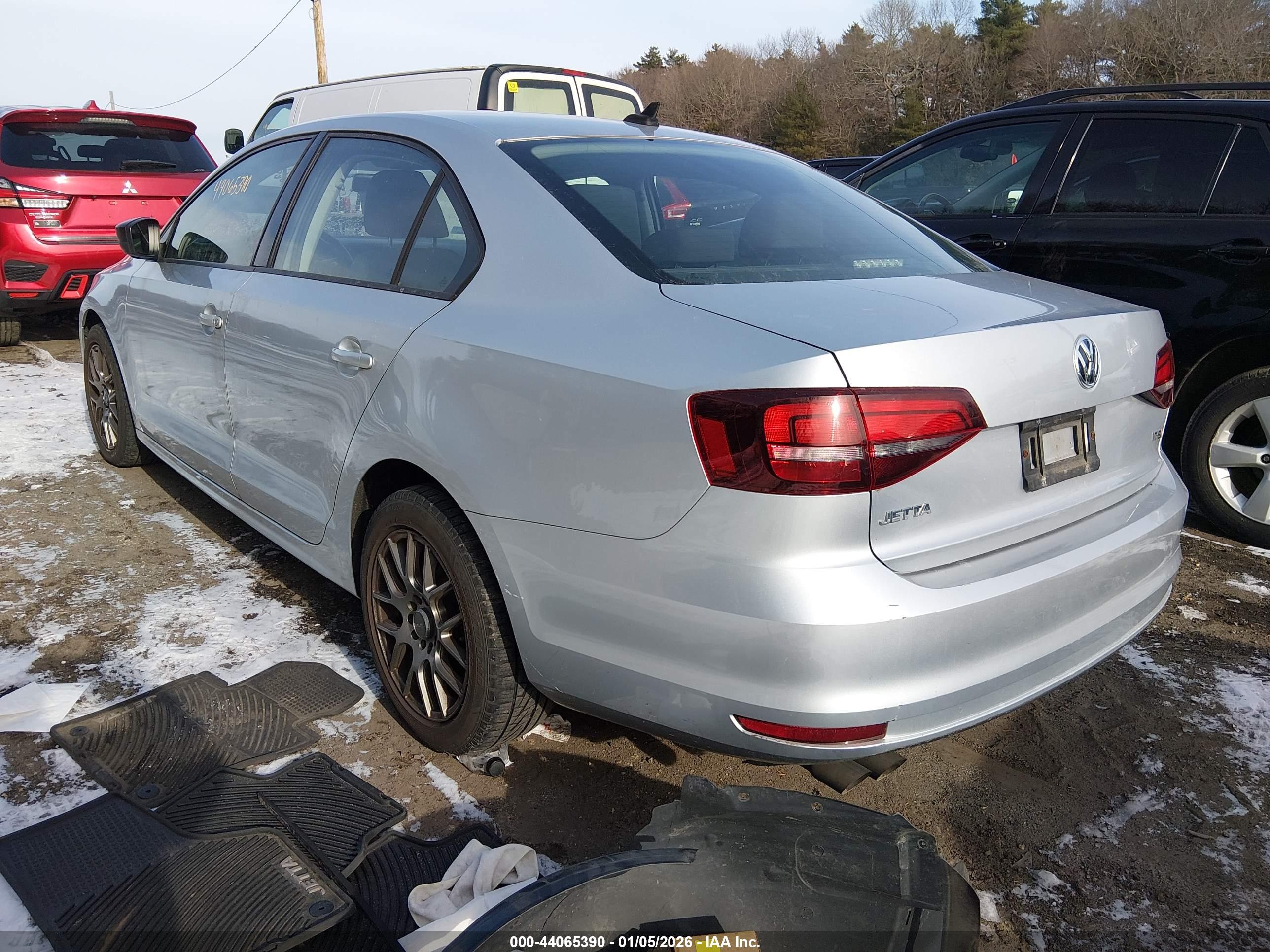 VOLKSWAGEN JETTA image 3