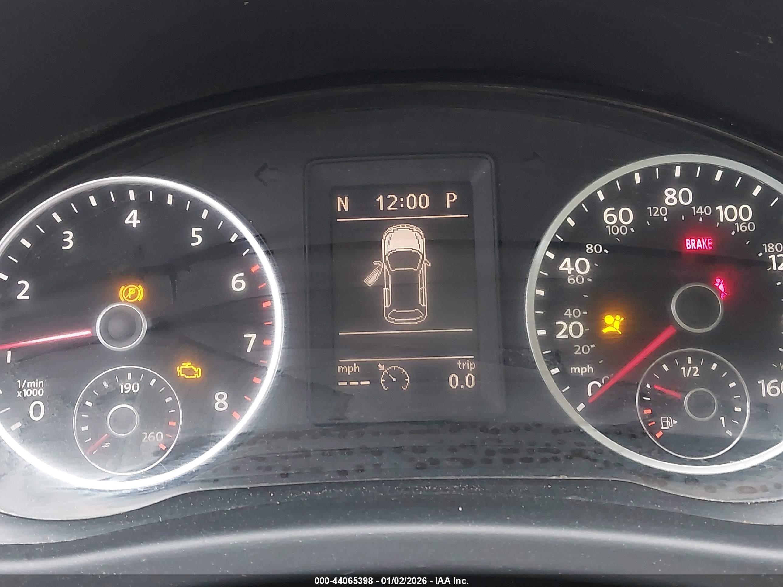 VOLKSWAGEN TIGUAN image 7