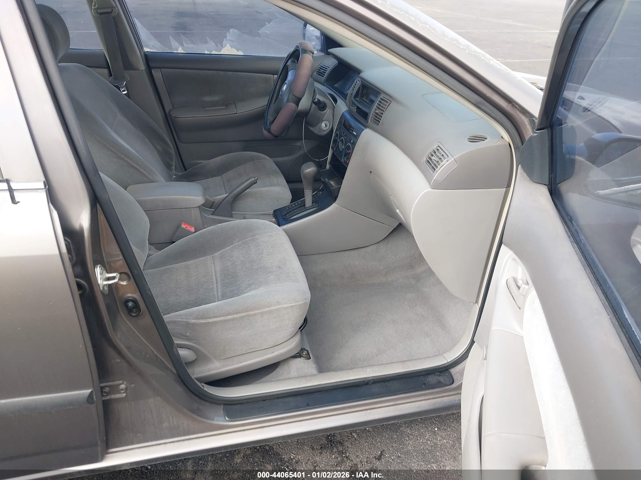 TOYOTA COROLLA image 5