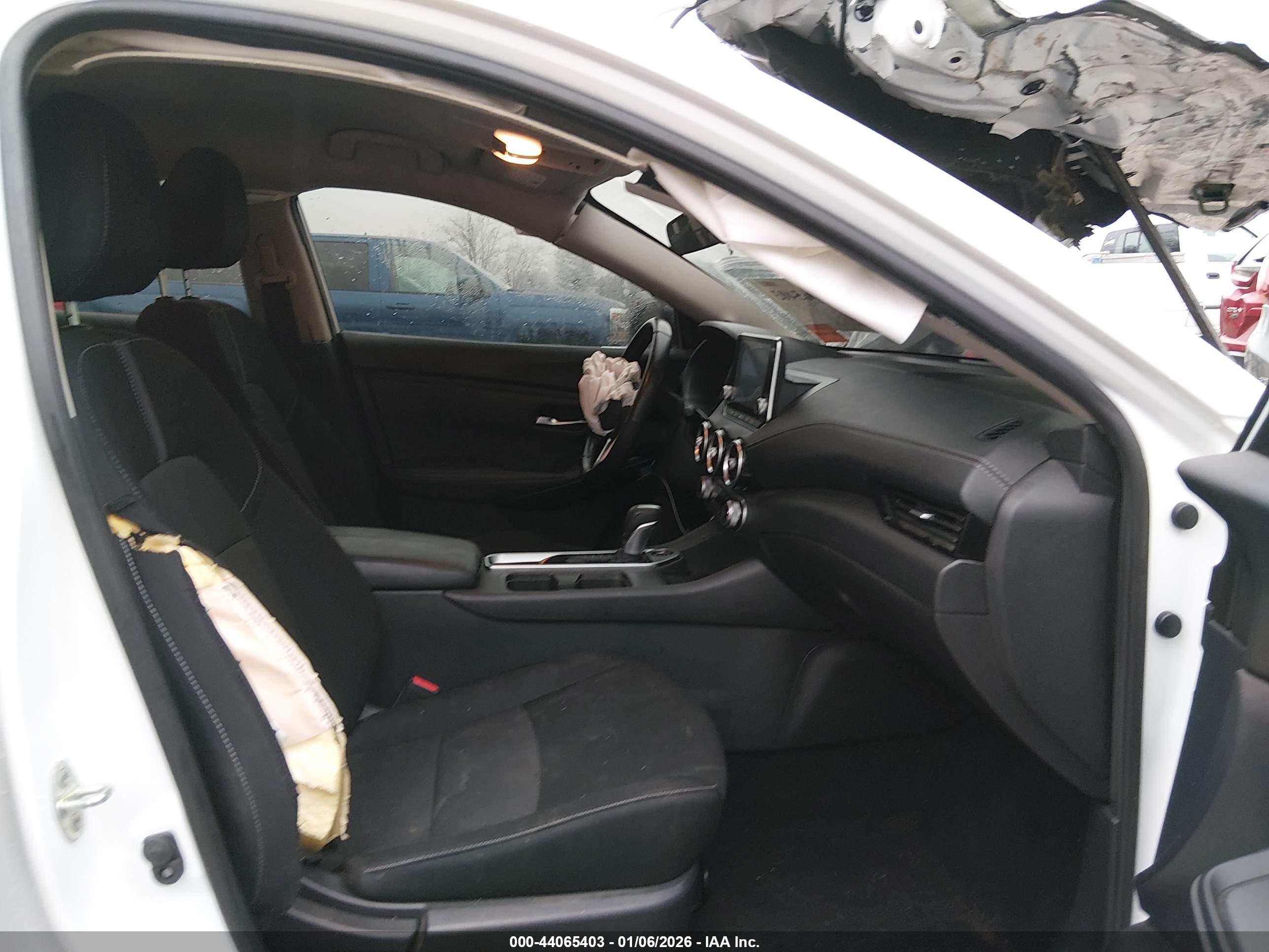NISSAN SENTRA image 5