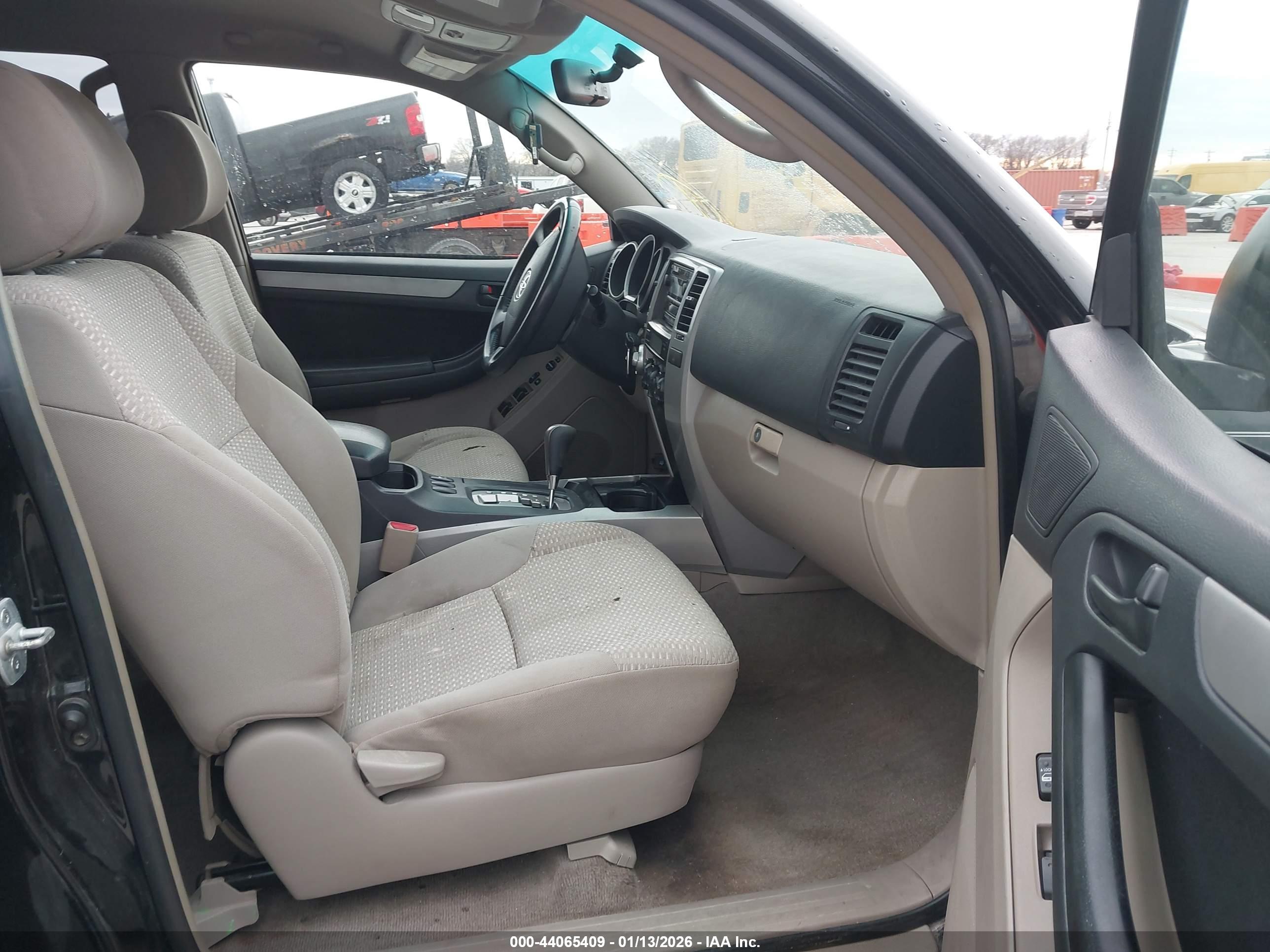 TOYOTA 4RUNNER image 5