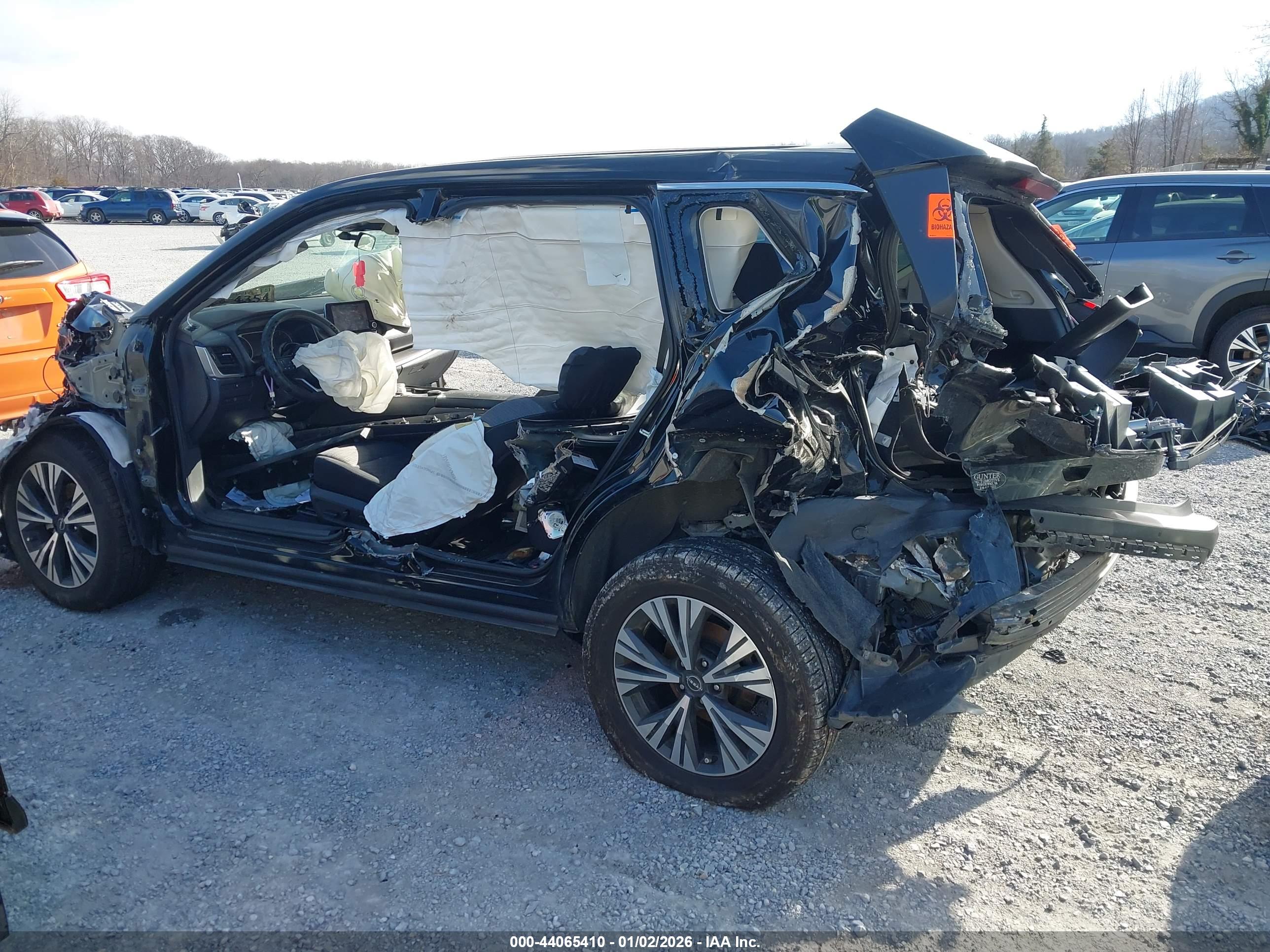 NISSAN ROGUE image 3