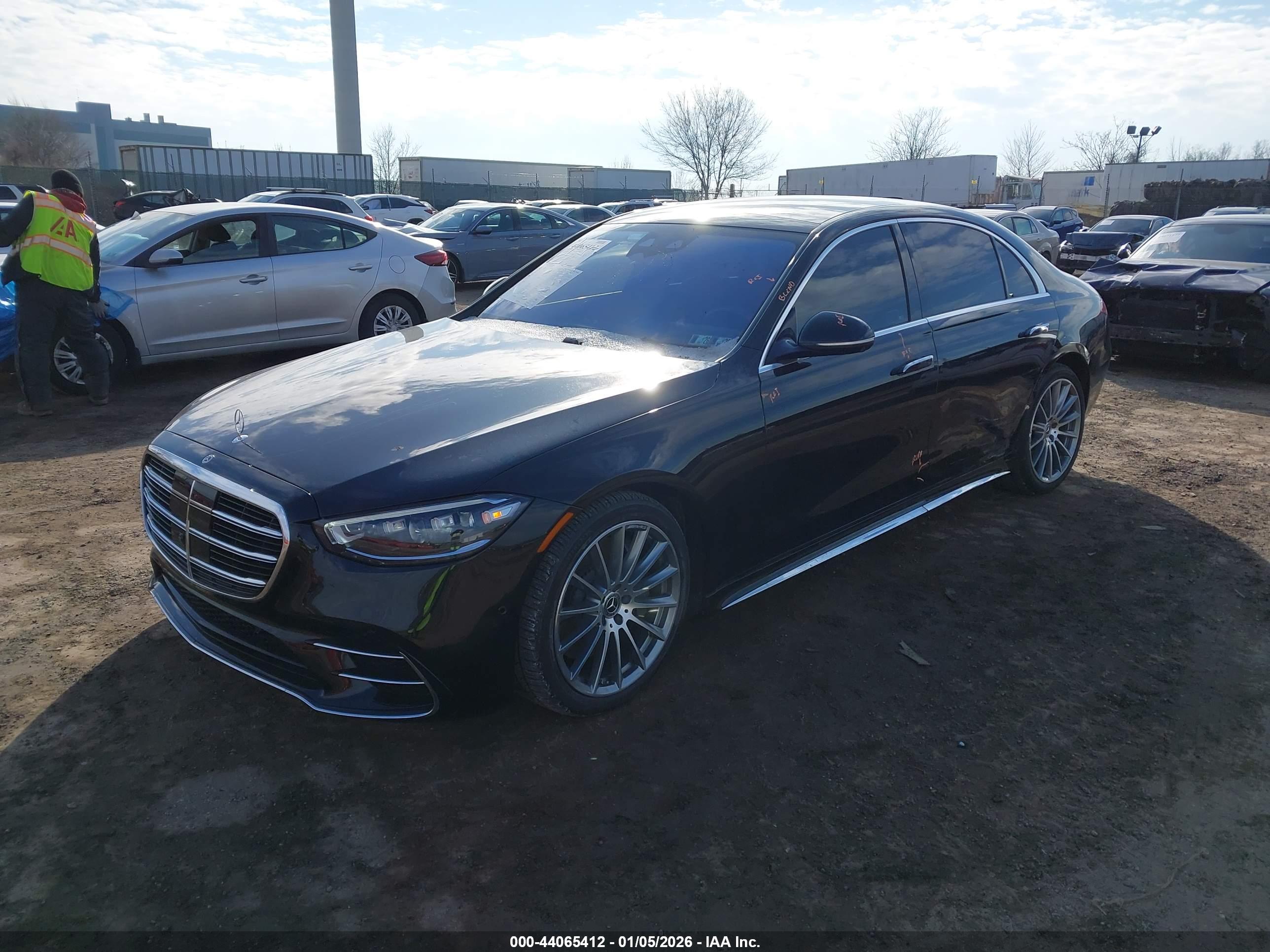 MERCEDES-BENZ S image 2