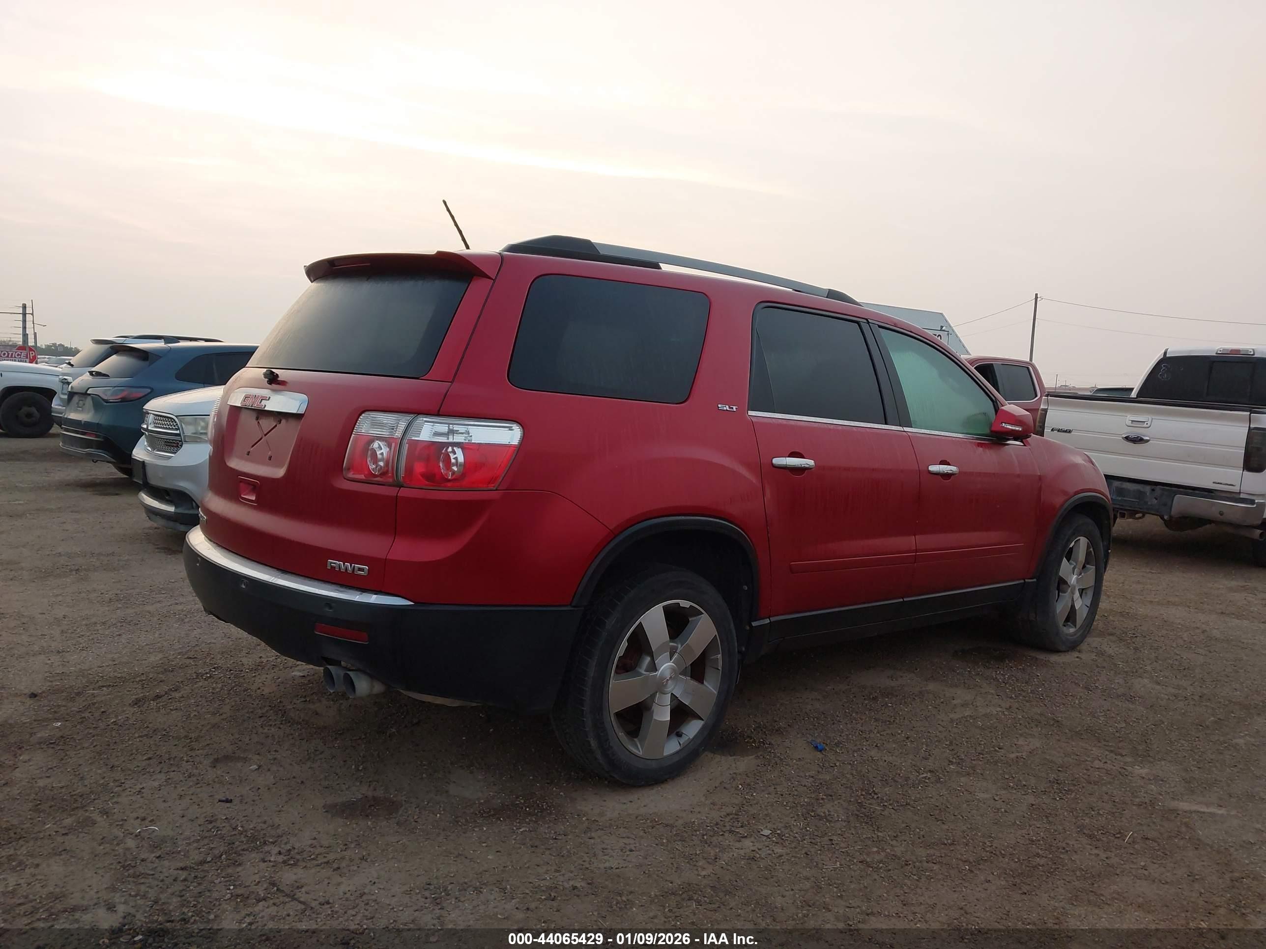 GMC ACADIA image 4