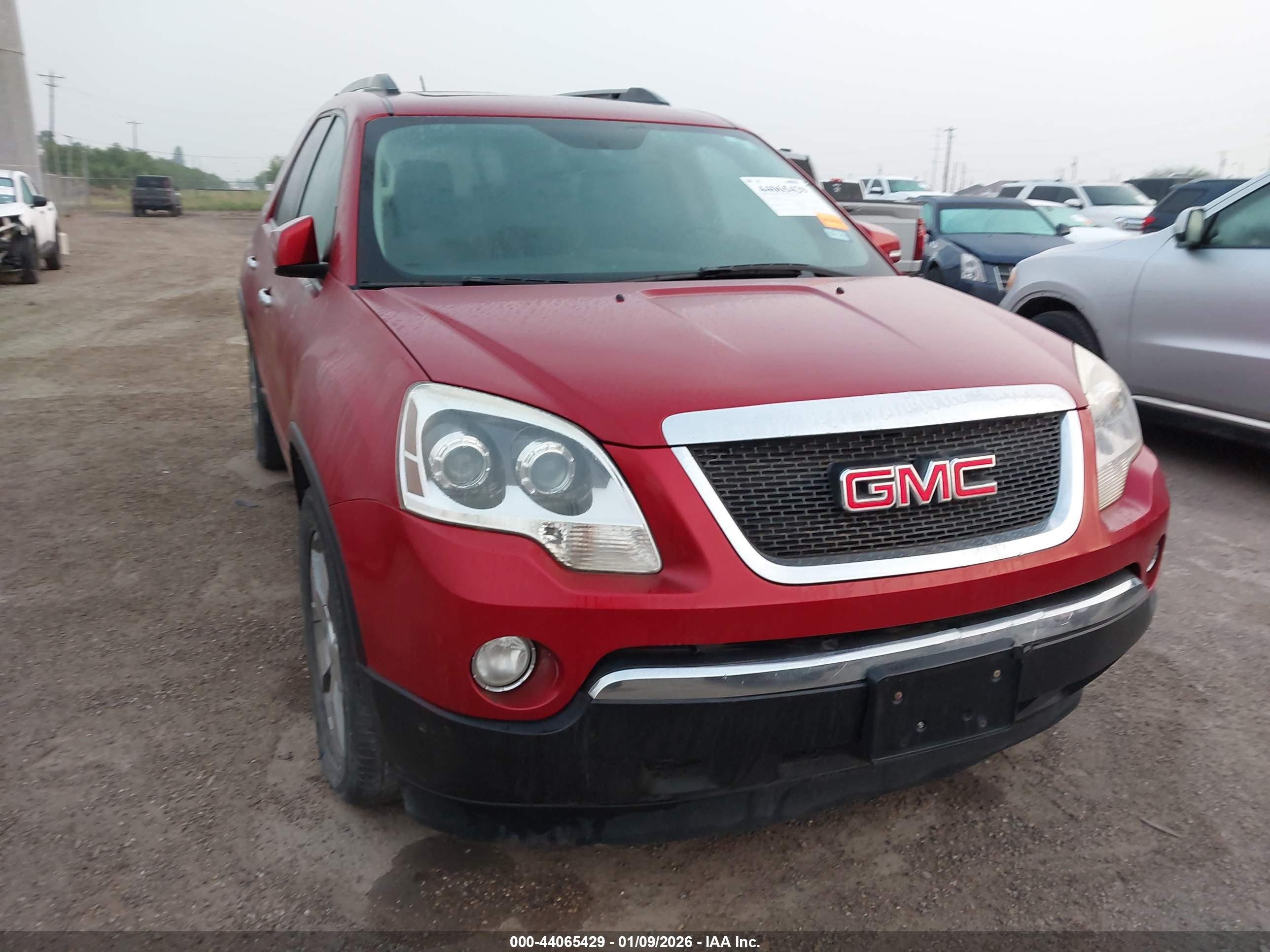 GMC ACADIA image 6