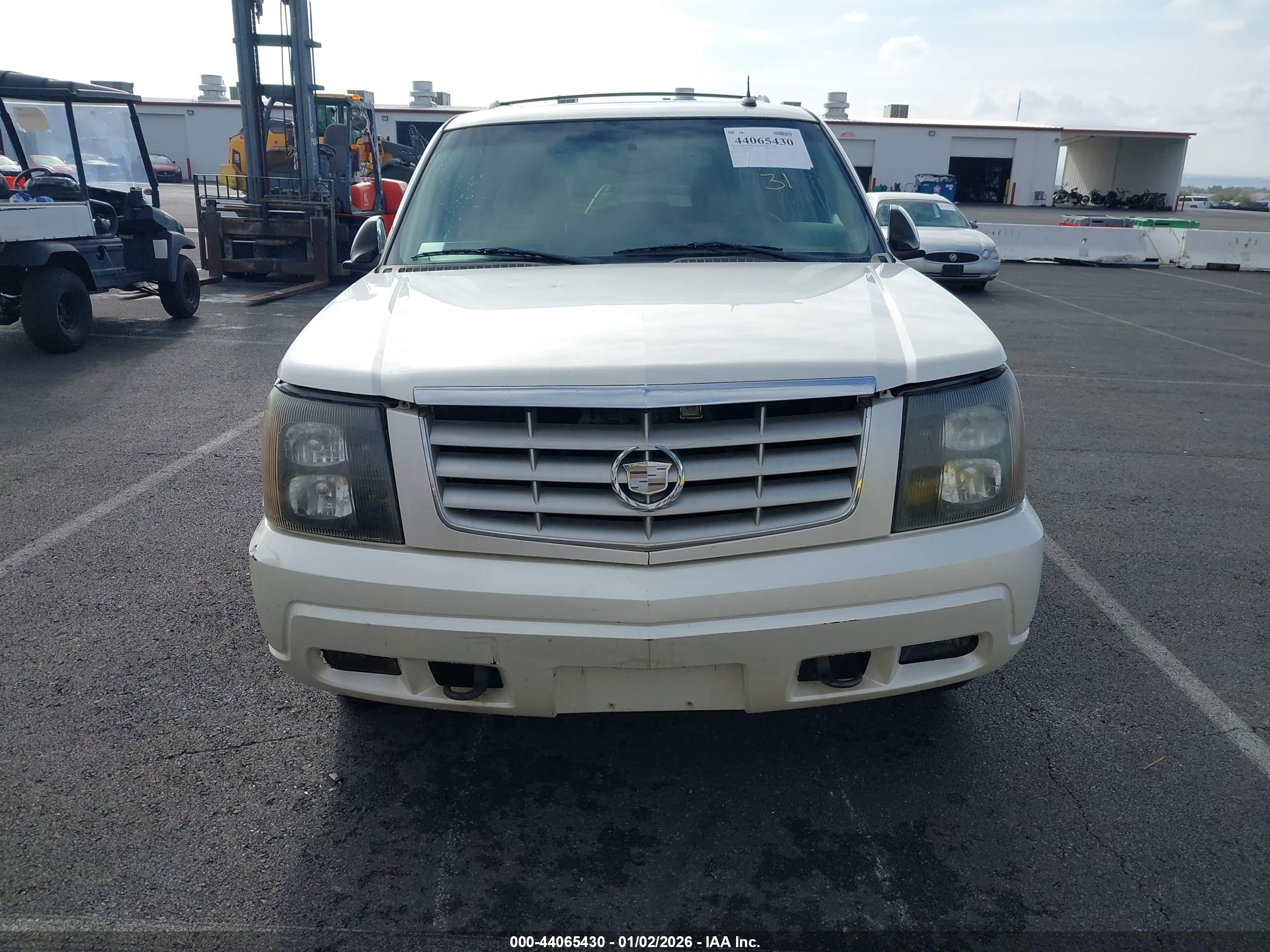 CADILLAC ESCALADE image 6