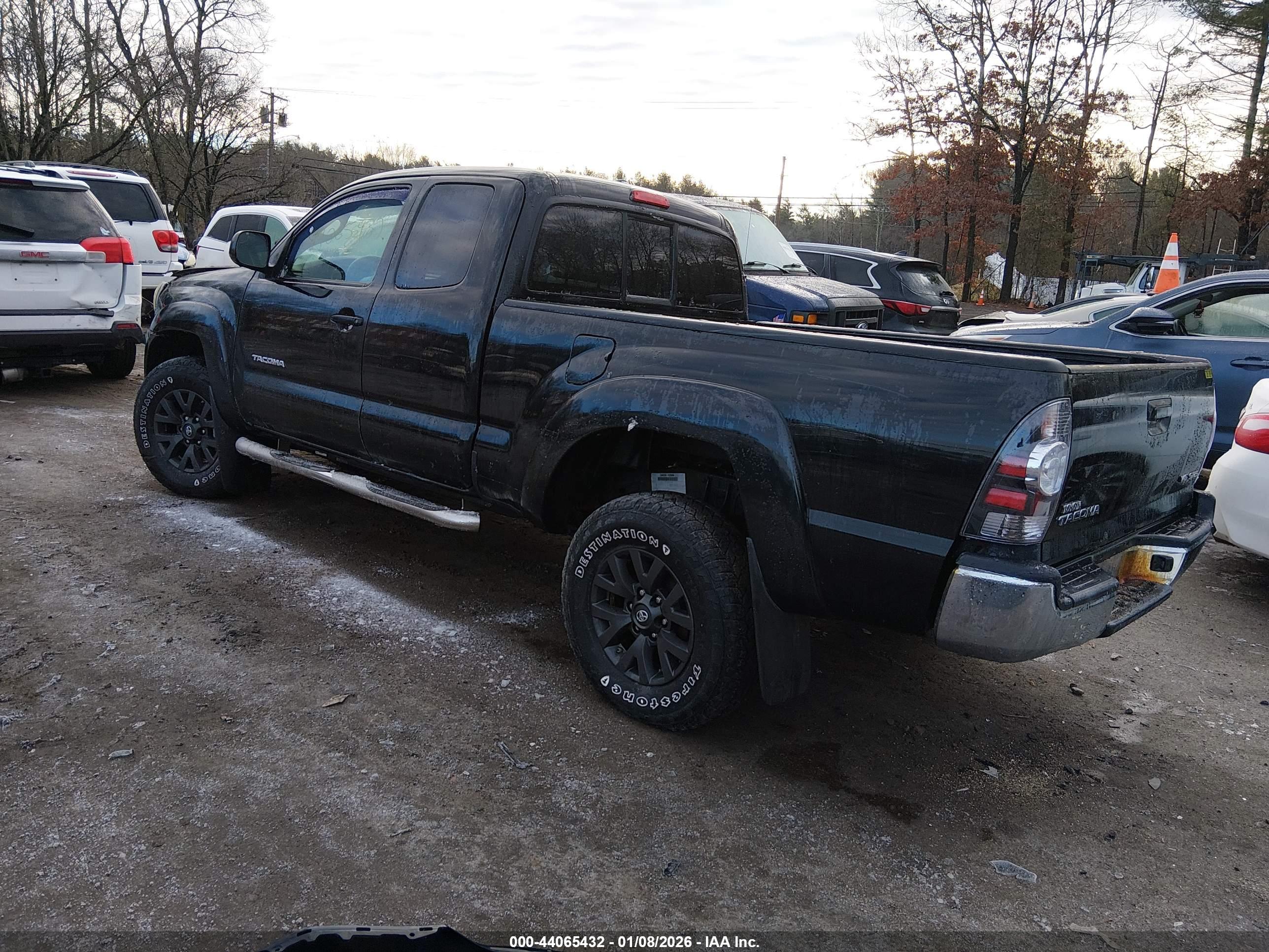 TOYOTA TACOMA image 3