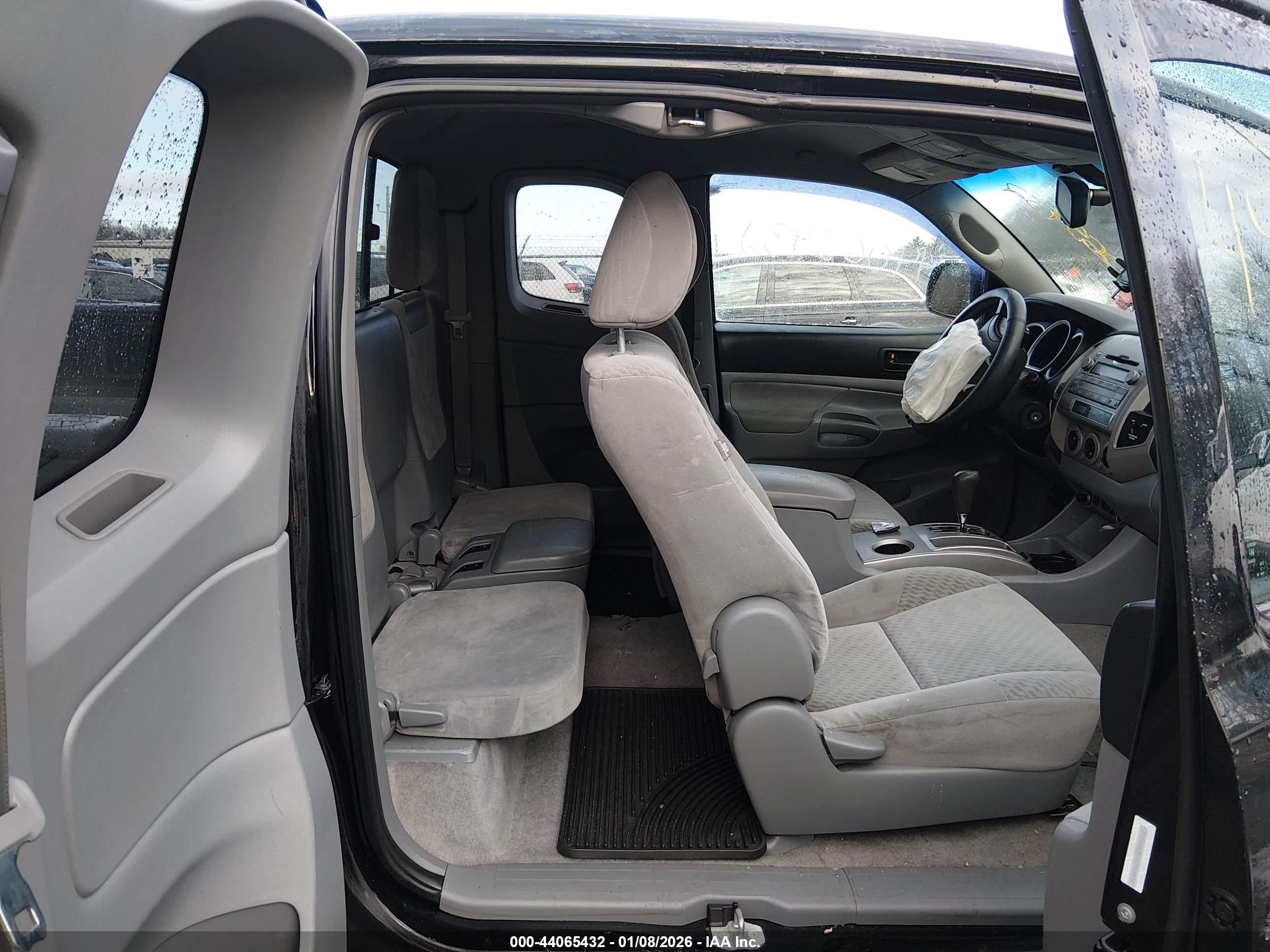 TOYOTA TACOMA image 8