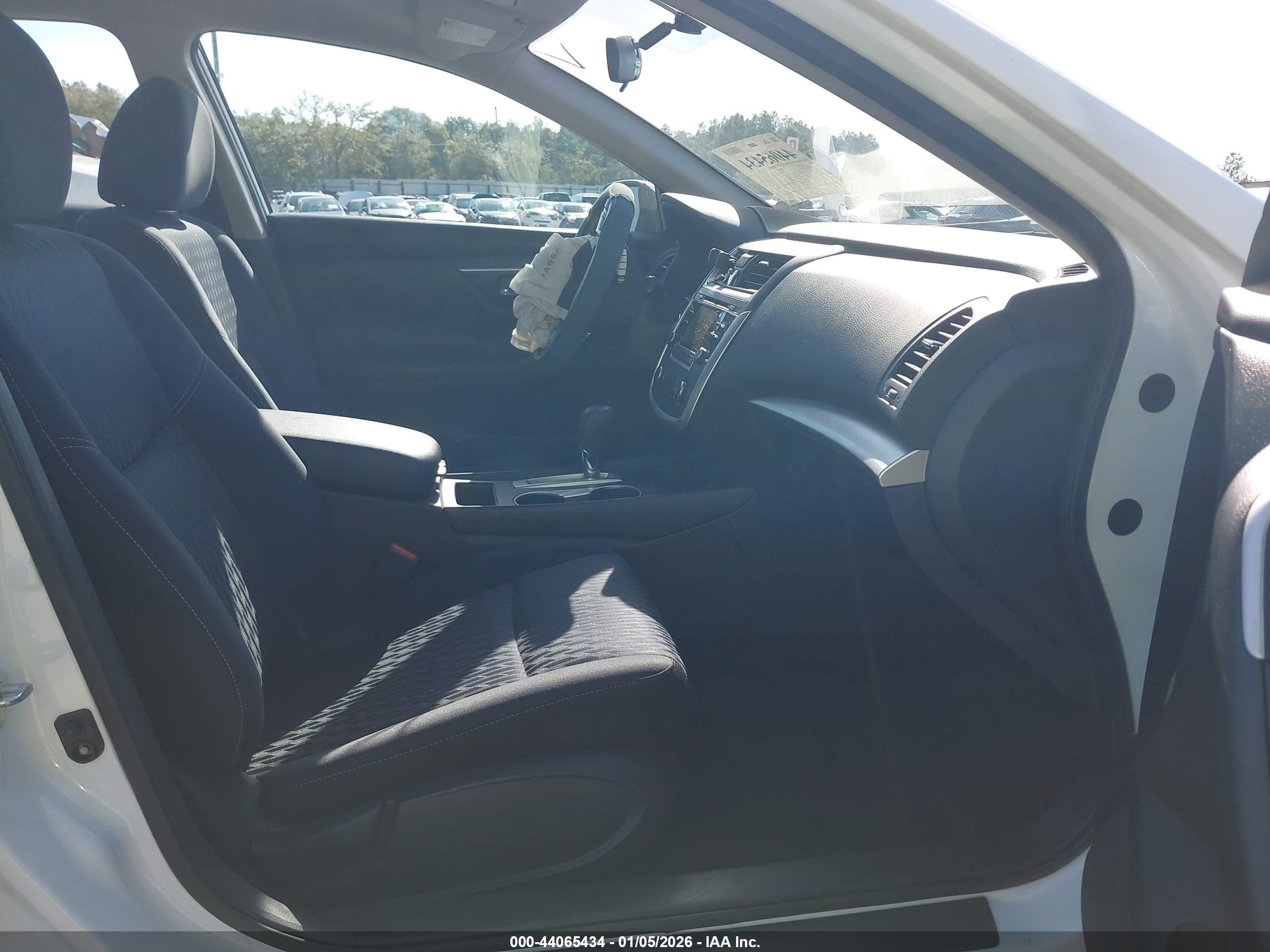 NISSAN ALTIMA image 5