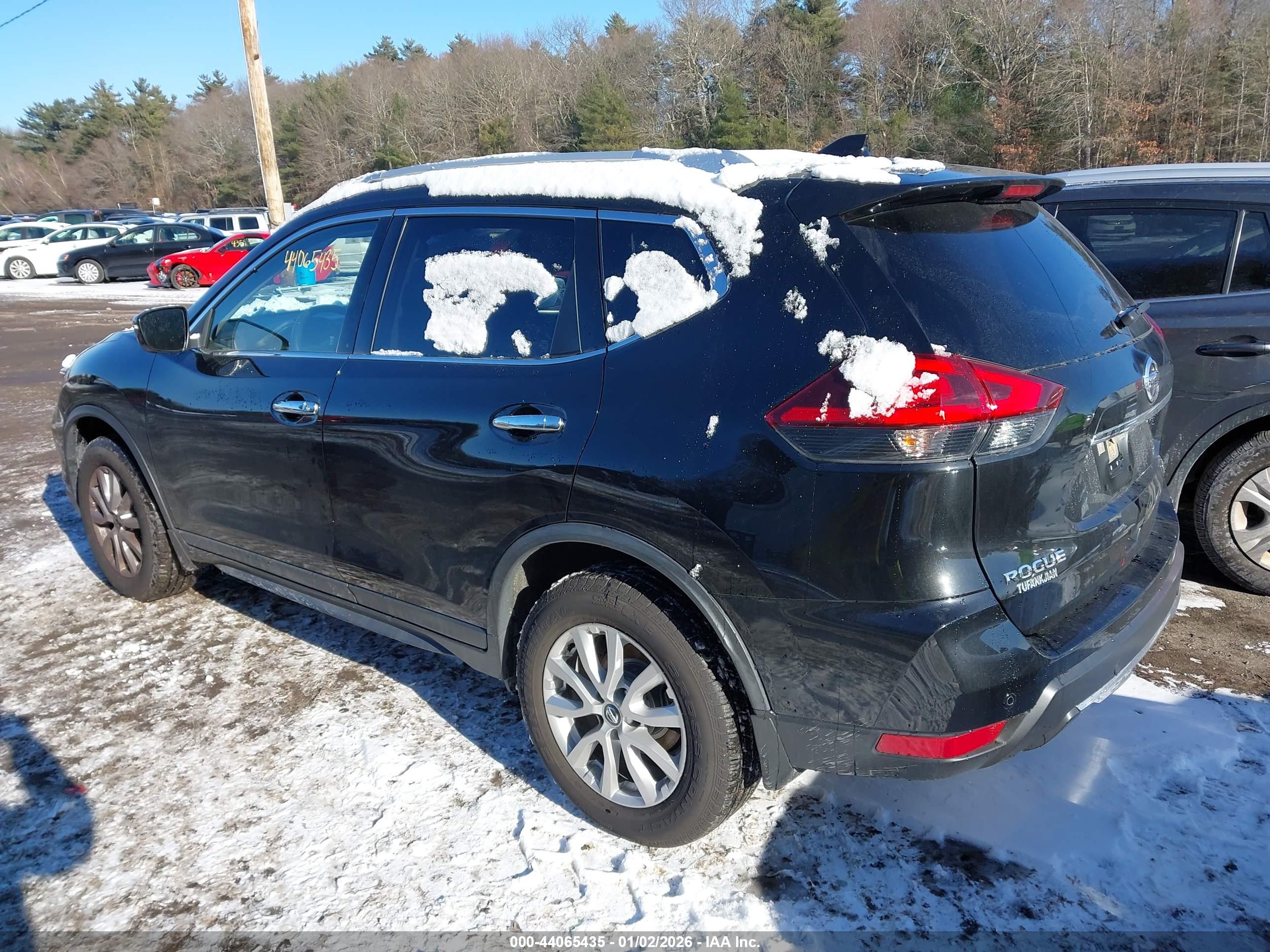 NISSAN ROGUE image 3