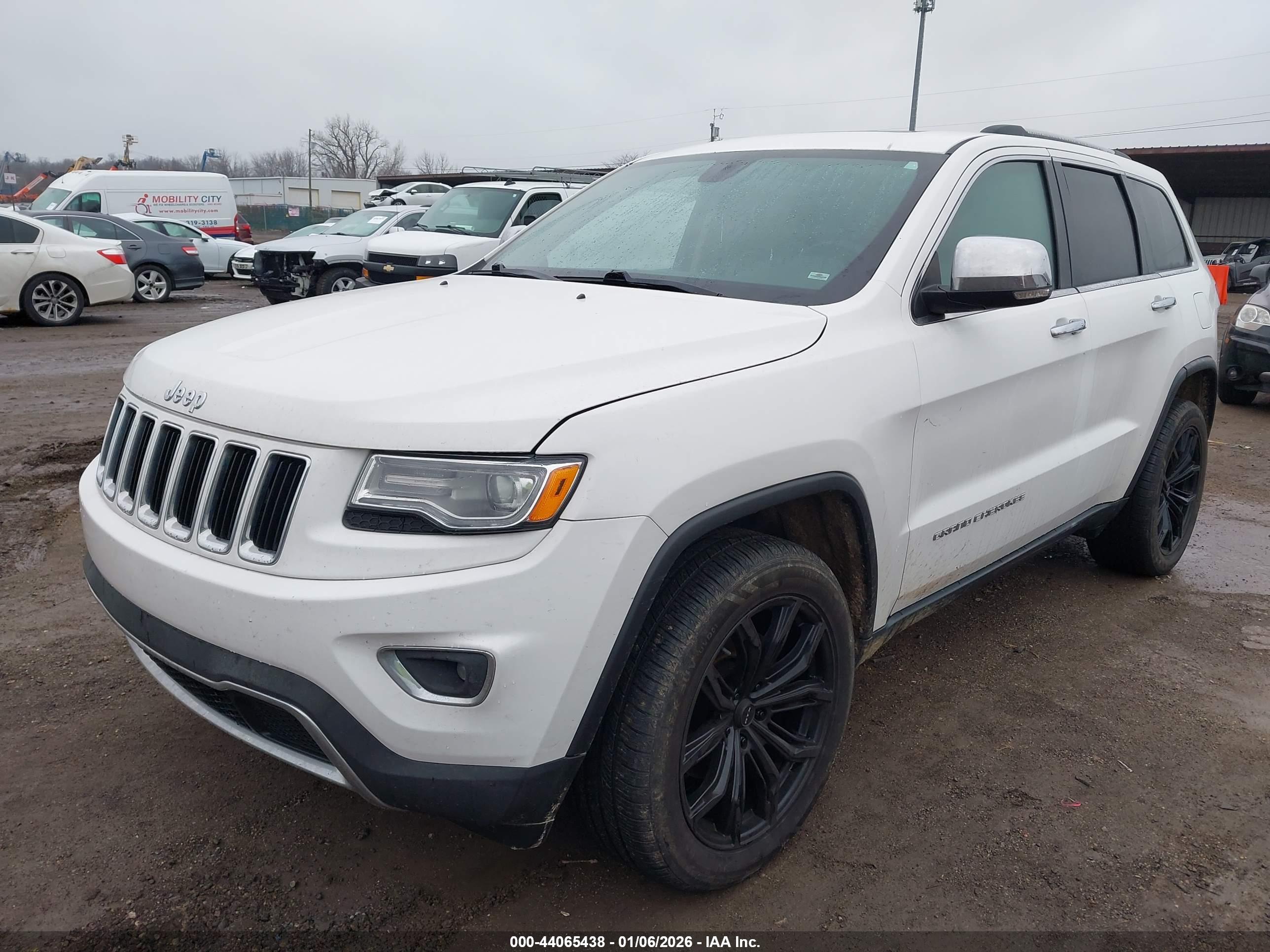 JEEP GRAND image 2