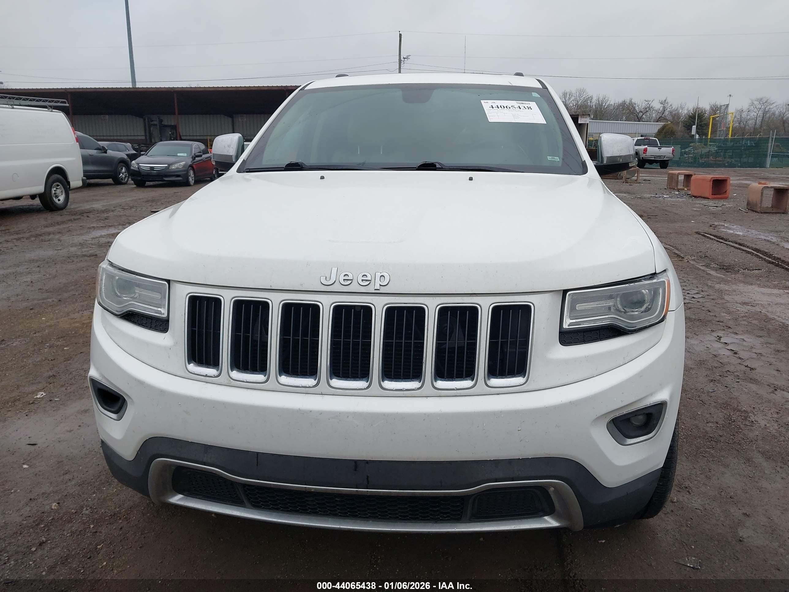 JEEP GRAND image 6