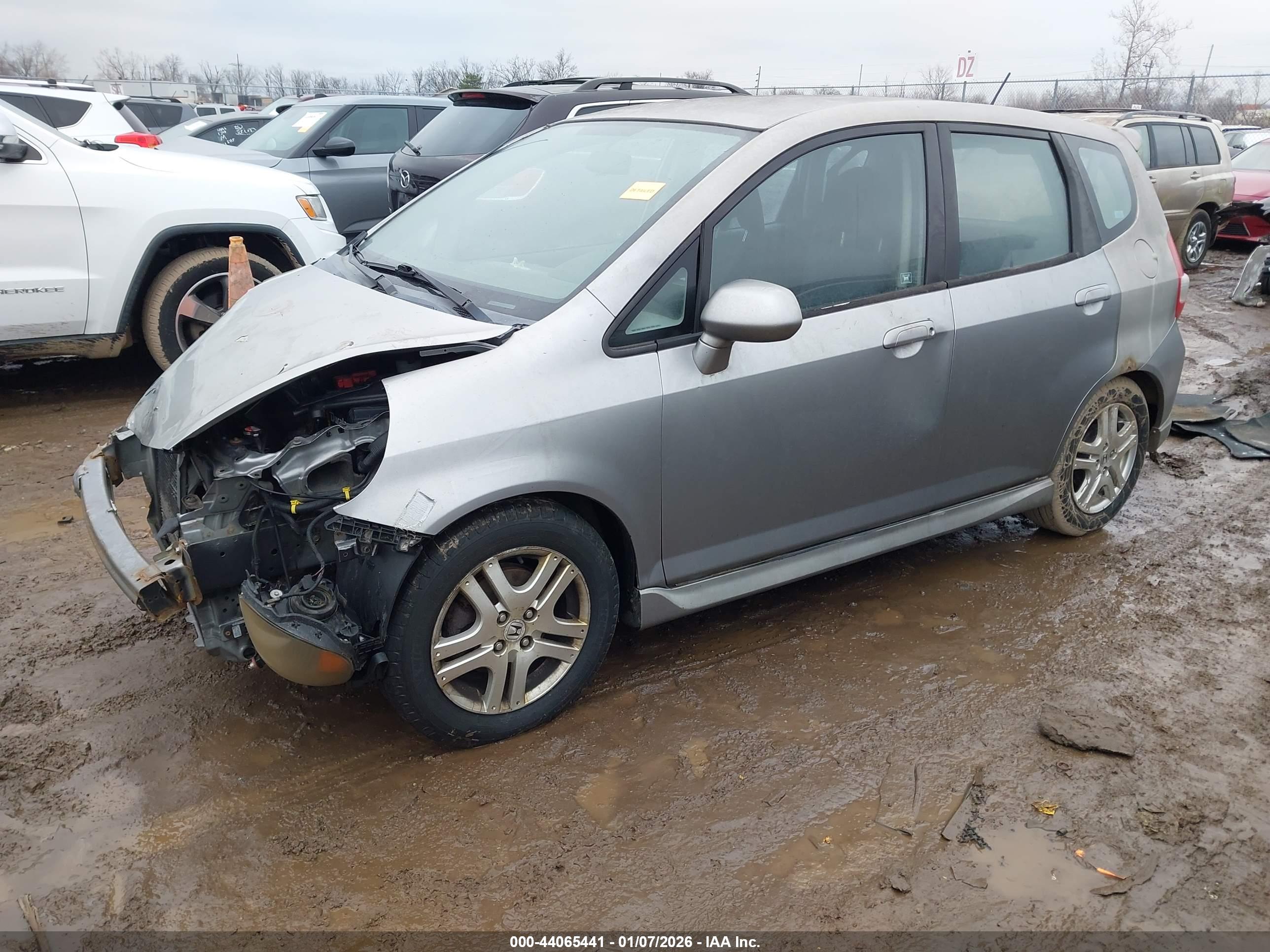 HONDA FIT image 2