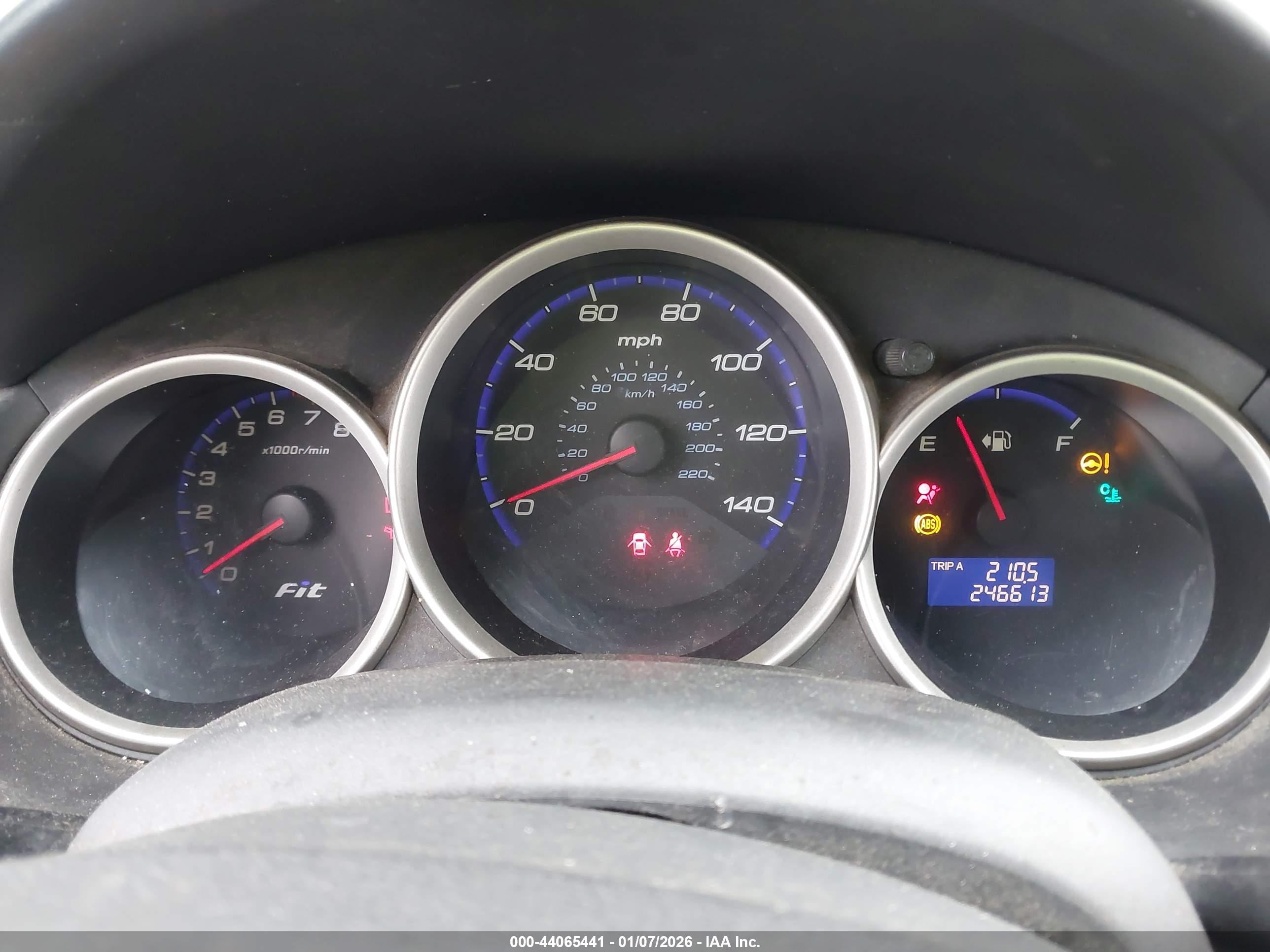 HONDA FIT image 7