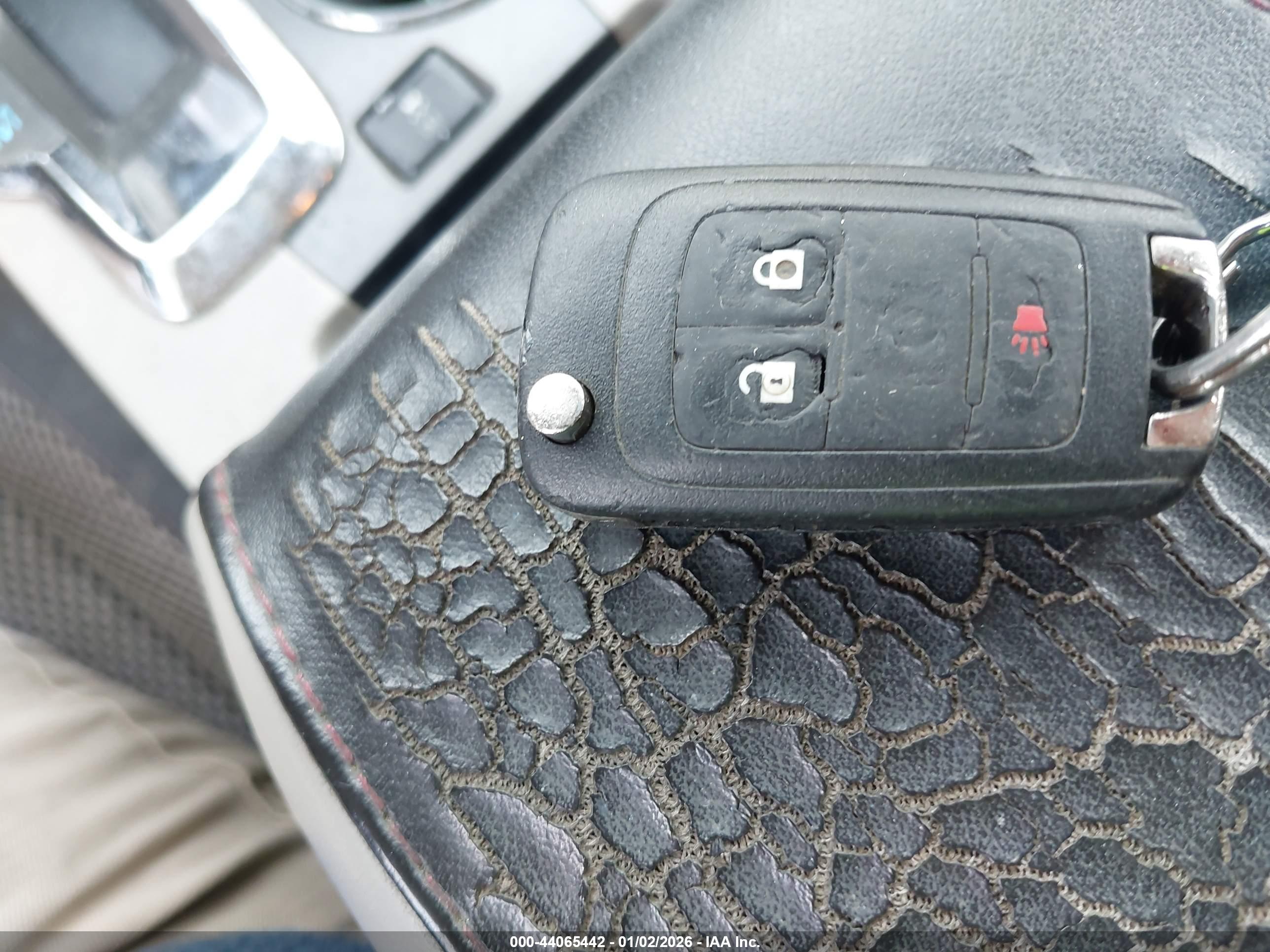 CHEVROLET EQUINOX image 11