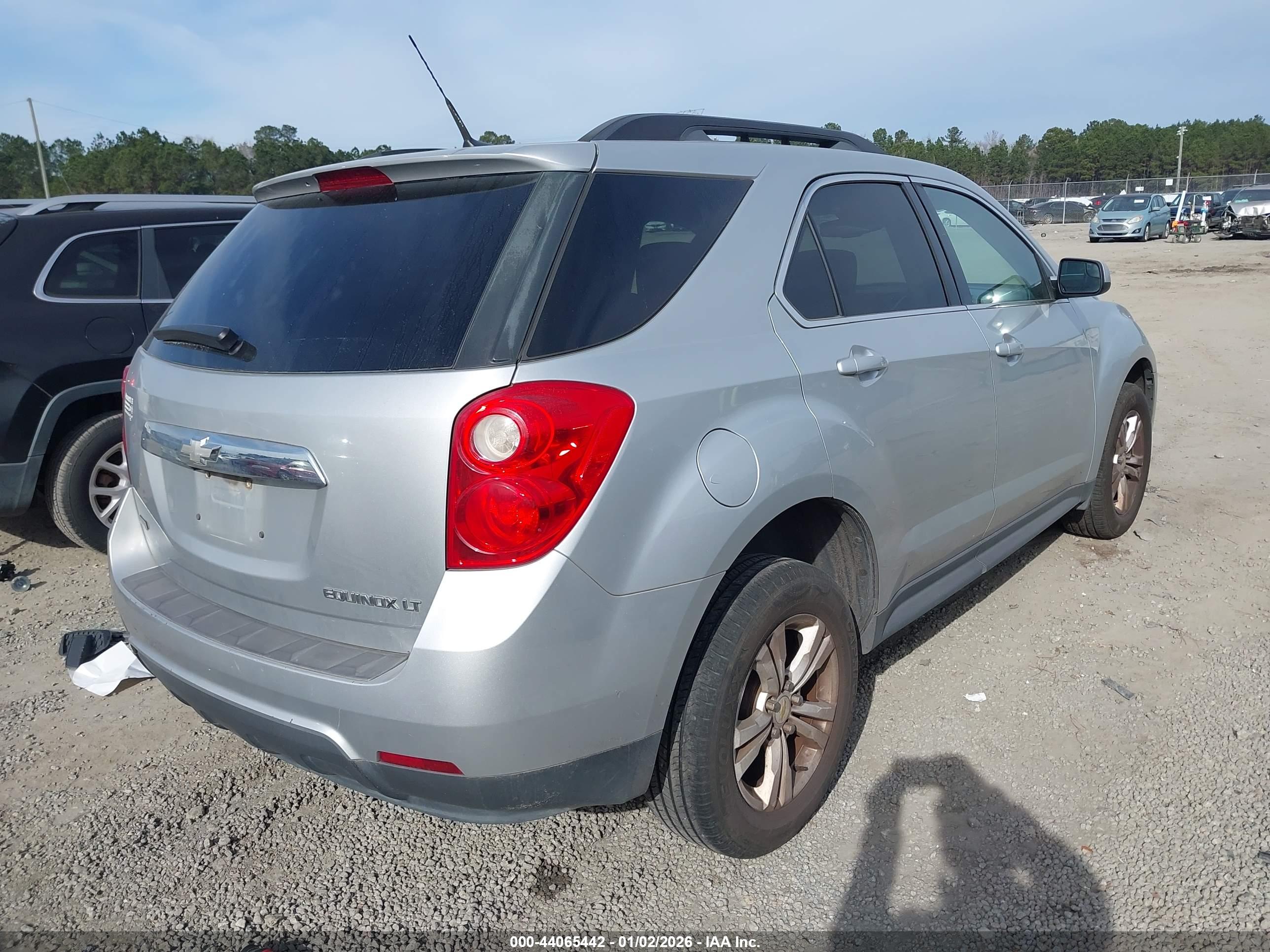 CHEVROLET EQUINOX image 4