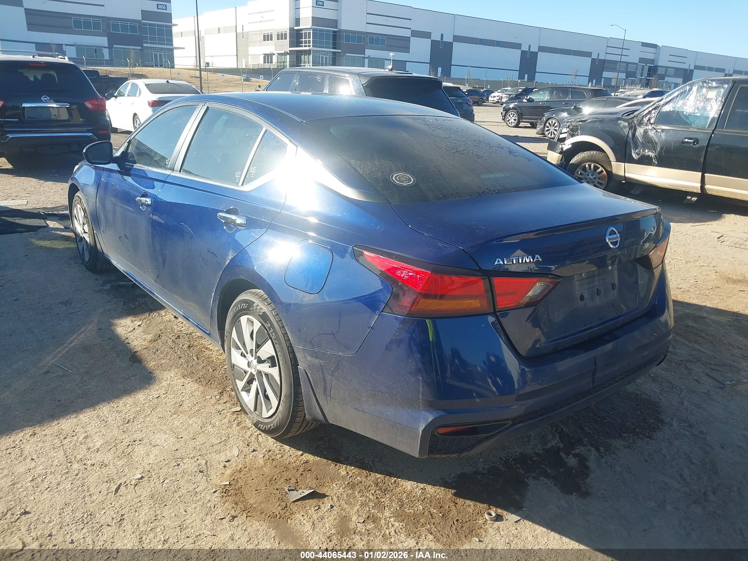 NISSAN ALTIMA image 3