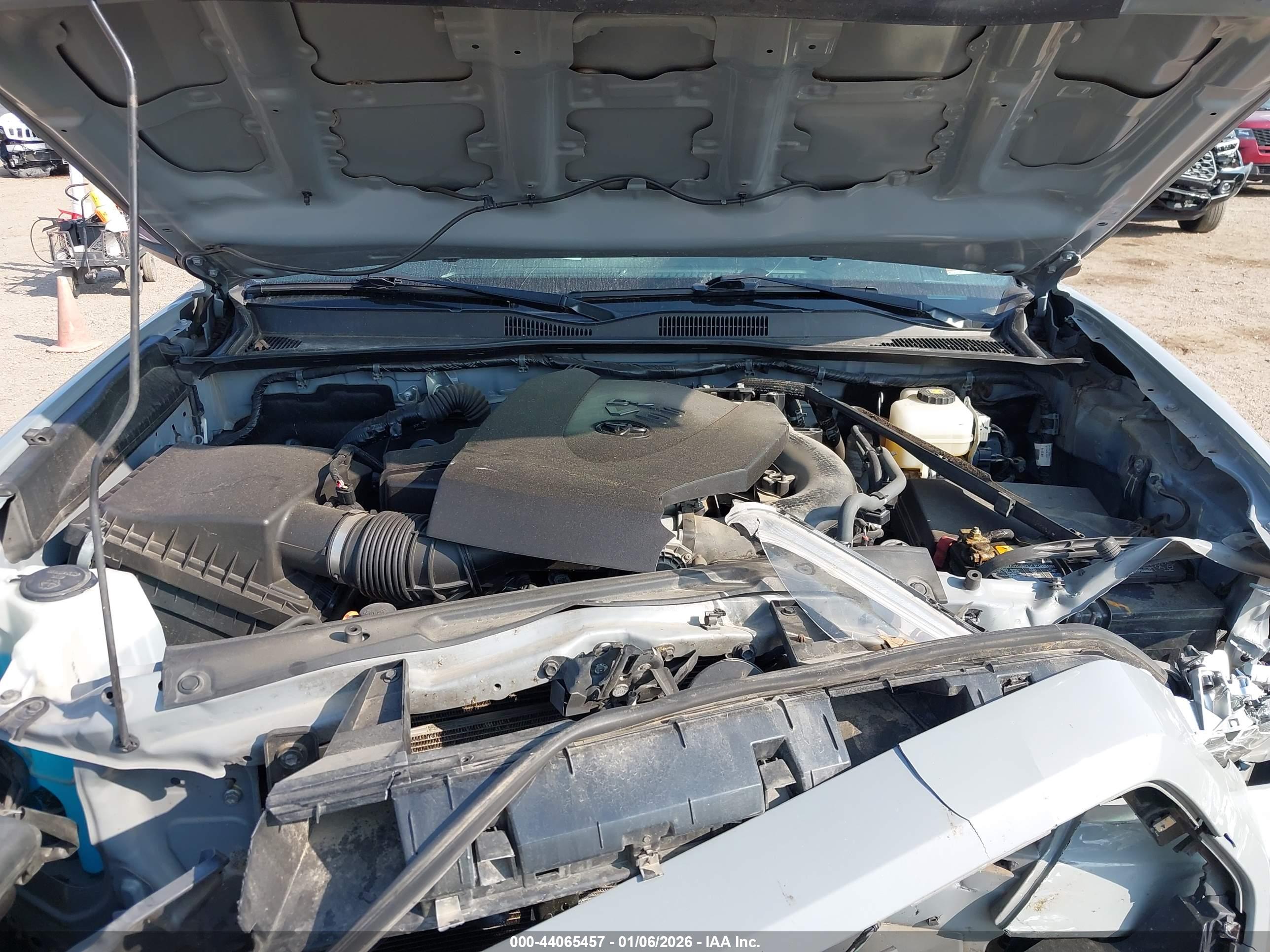 TOYOTA TACOMA image 10