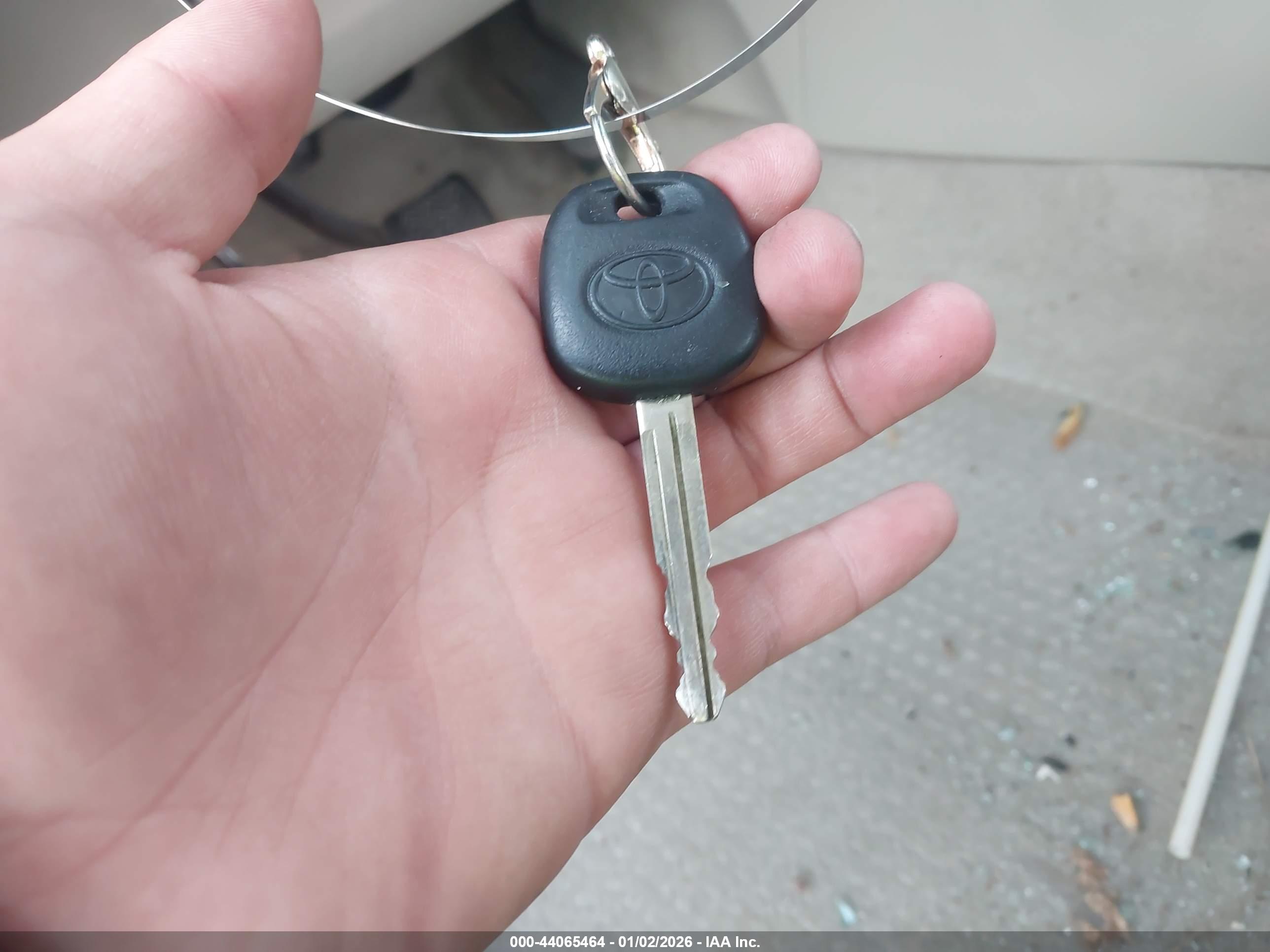 TOYOTA COROLLA image 11