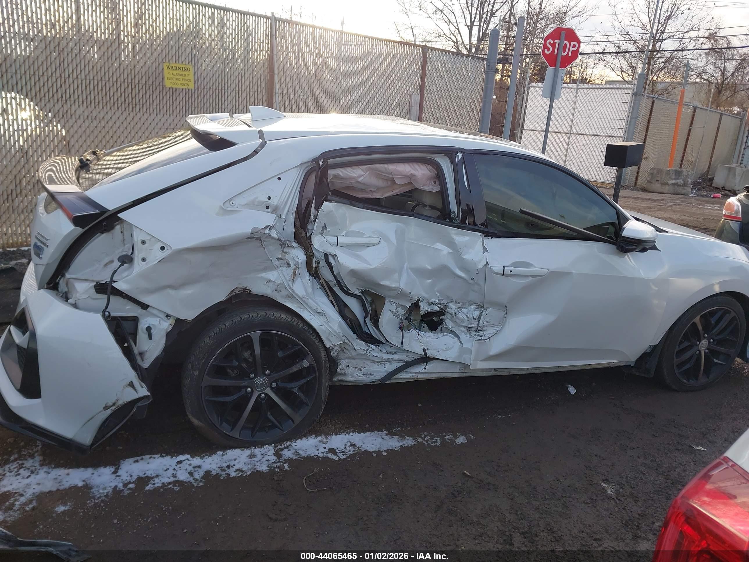 HONDA CIVIC image 6