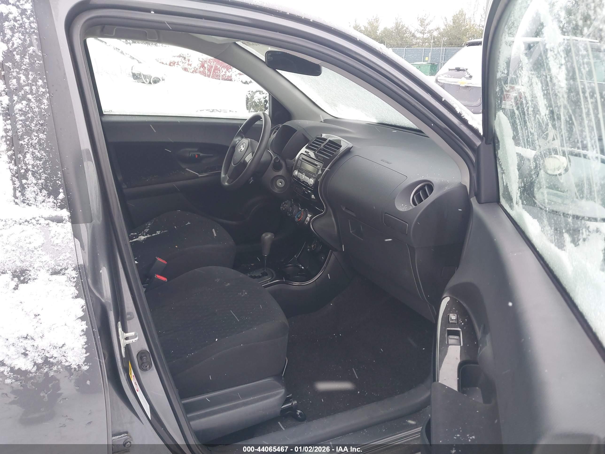 SCION XD image 5