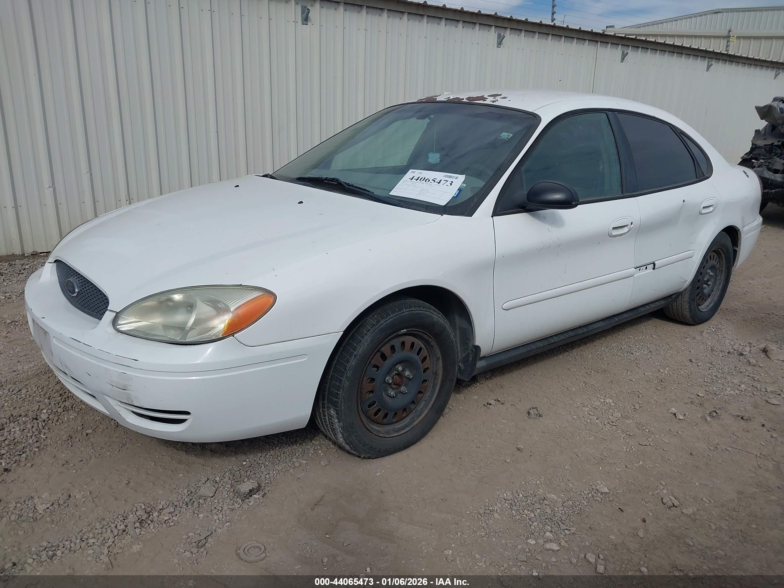 FORD TAURUS image 2