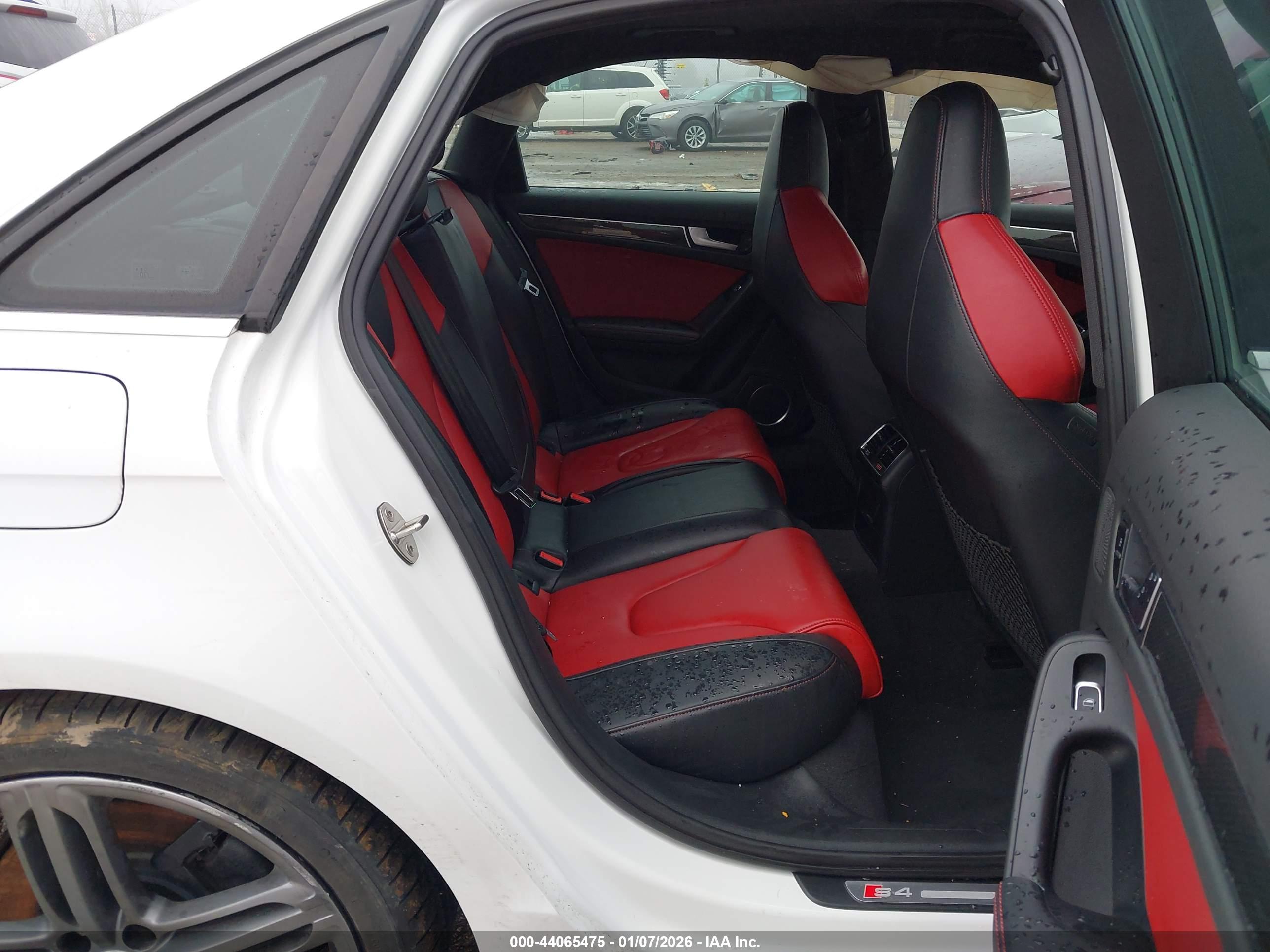 AUDI S4 image 8