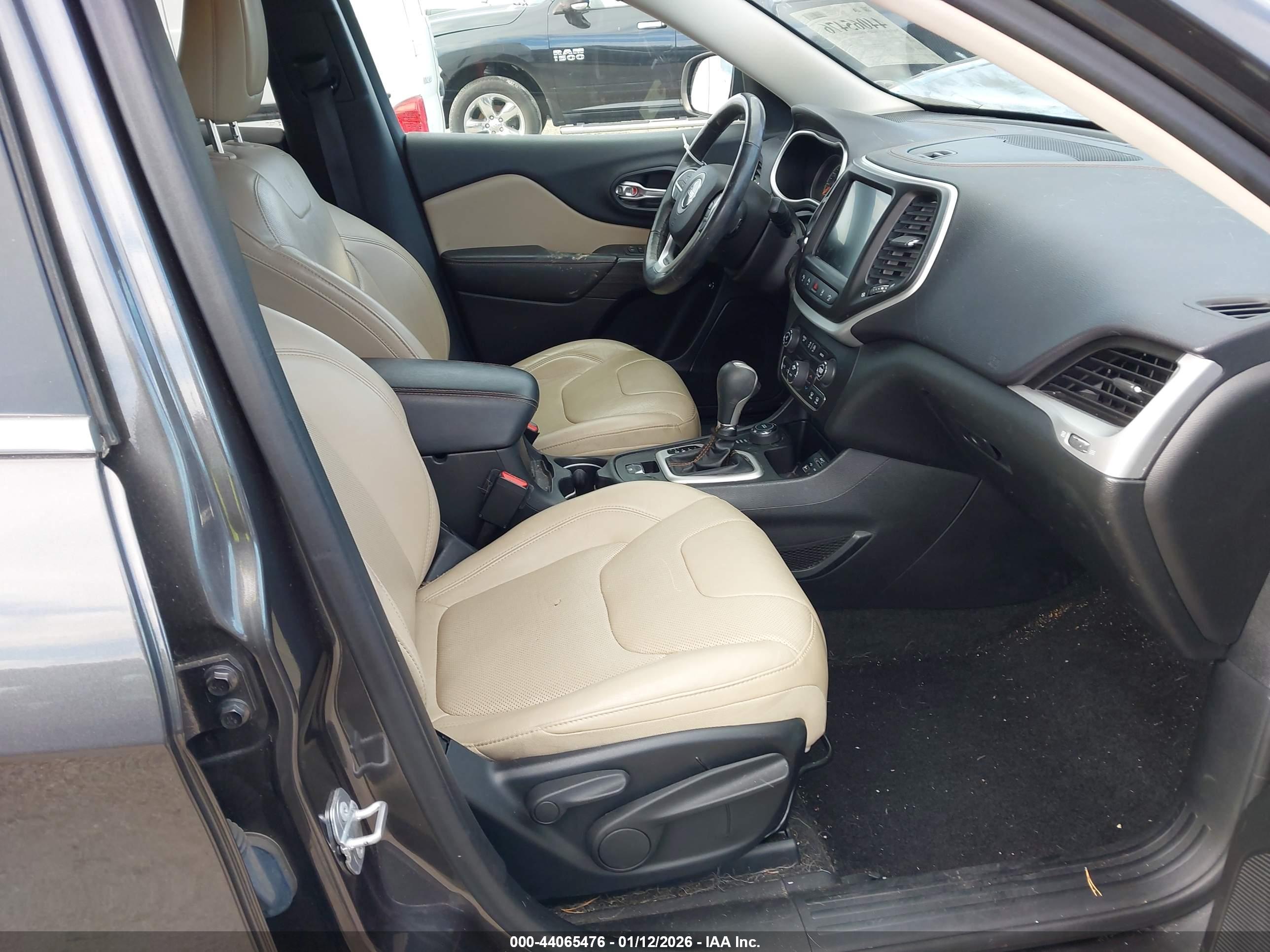 JEEP CHEROKEE image 5