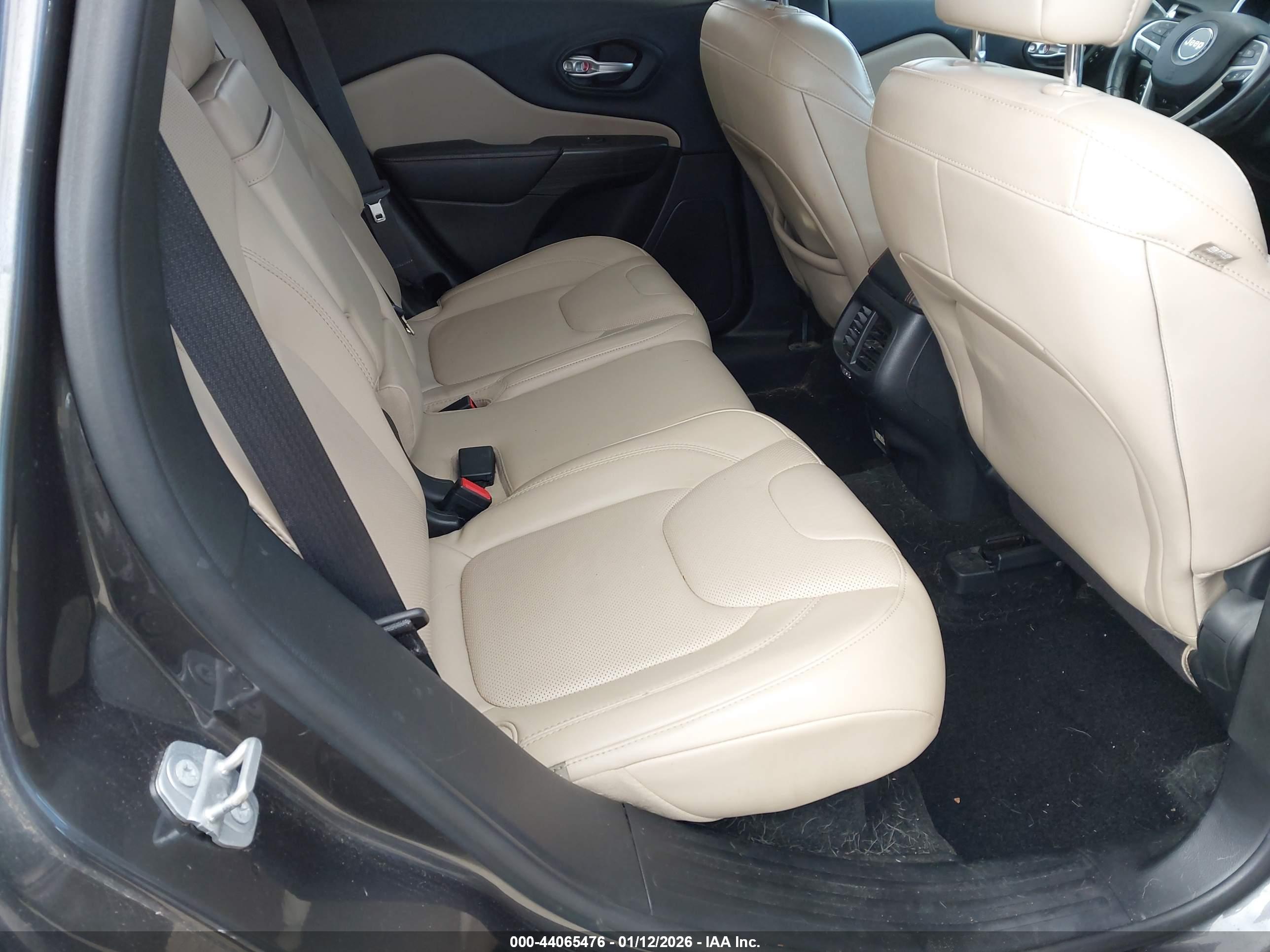JEEP CHEROKEE image 8