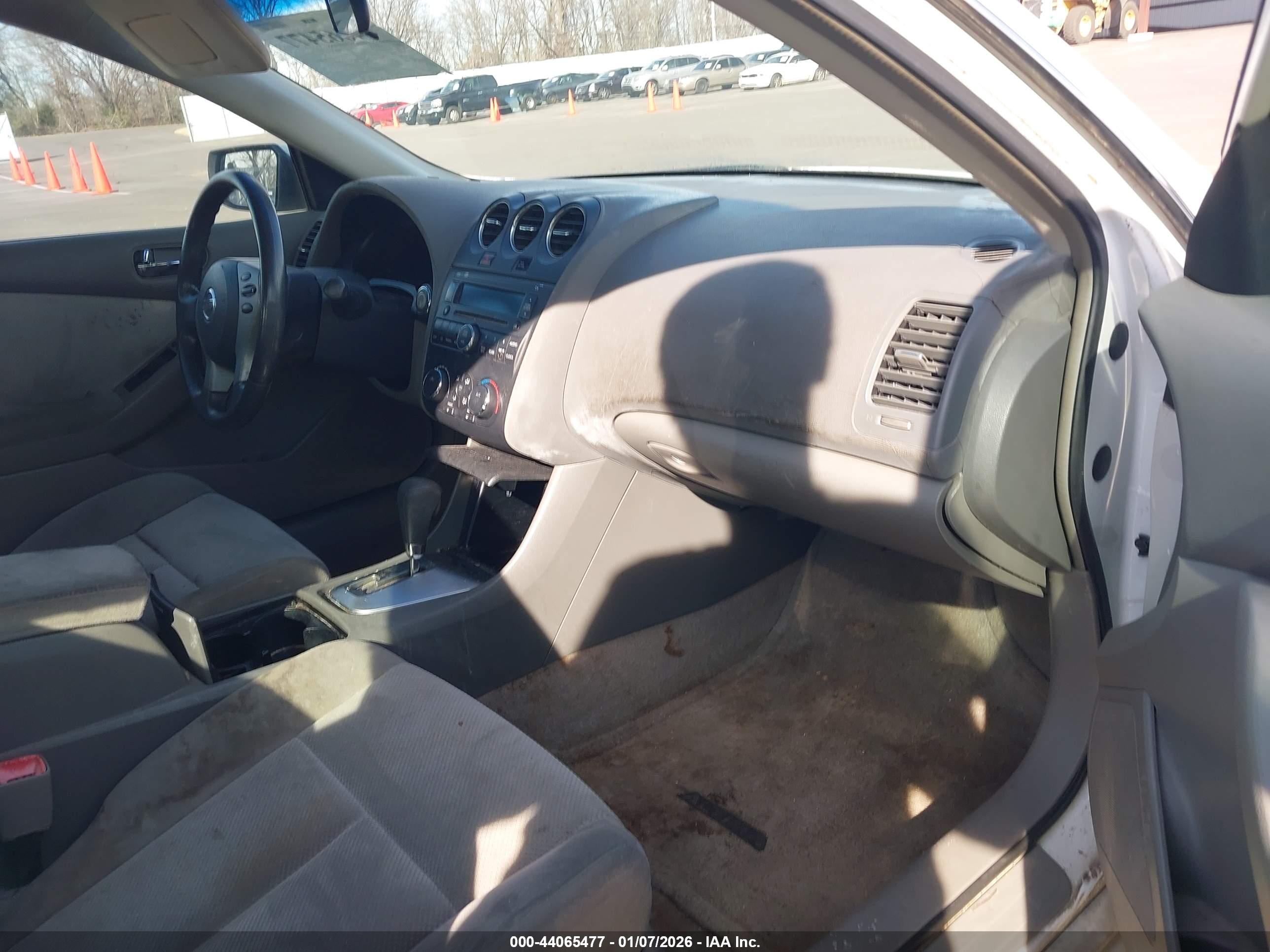 NISSAN ALTIMA image 5