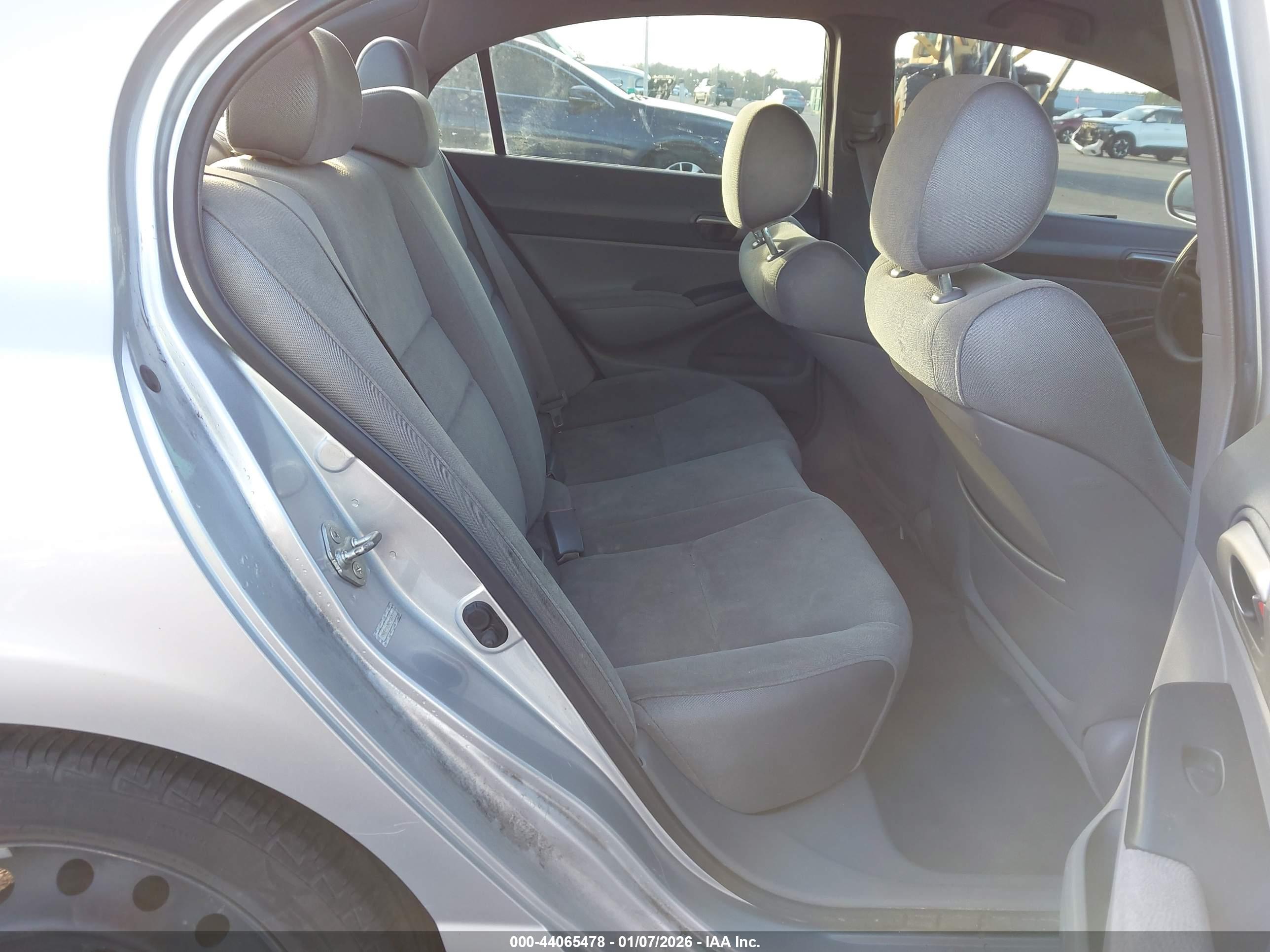 HONDA CIVIC image 8