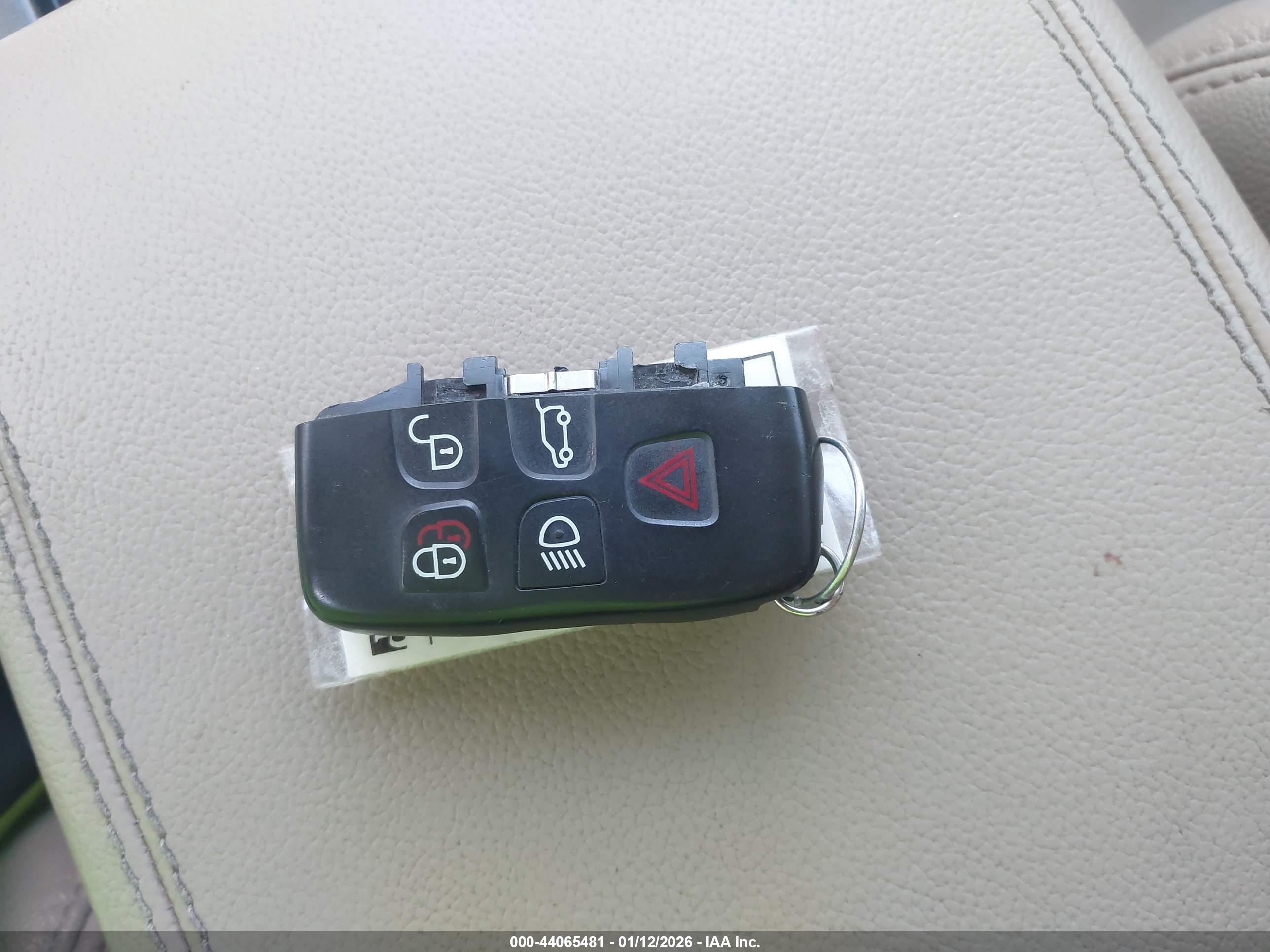 LAND ROVER image 11