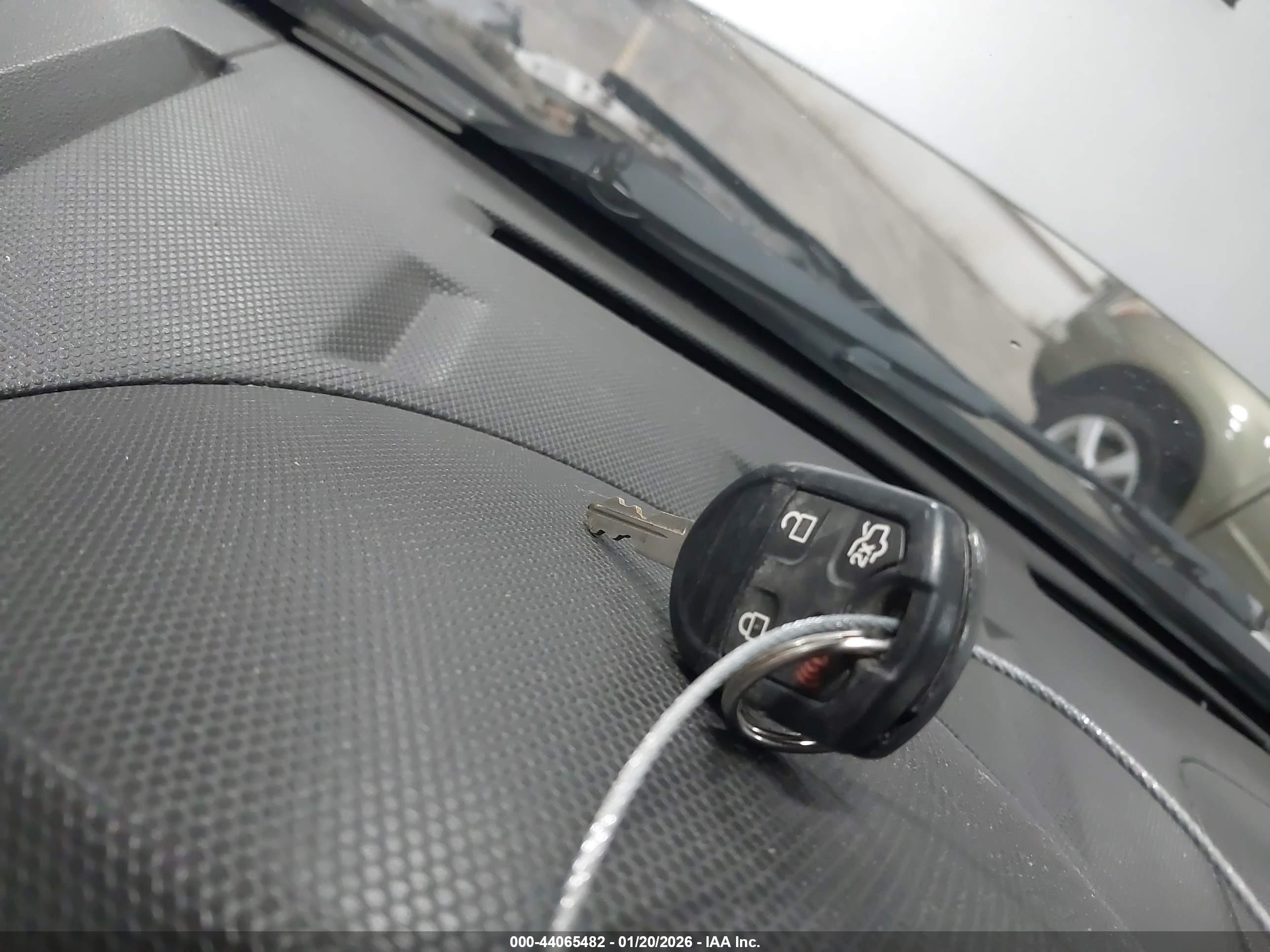 FORD ESCAPE image 11
