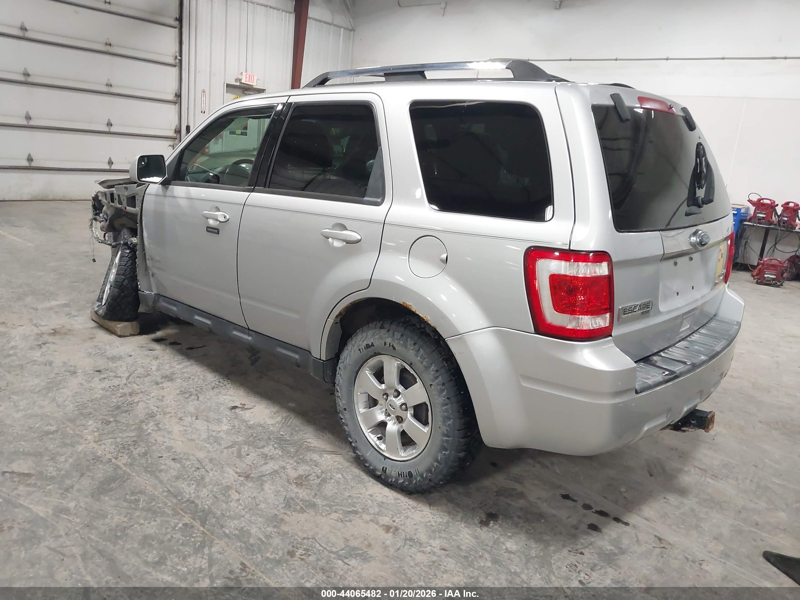 FORD ESCAPE image 3