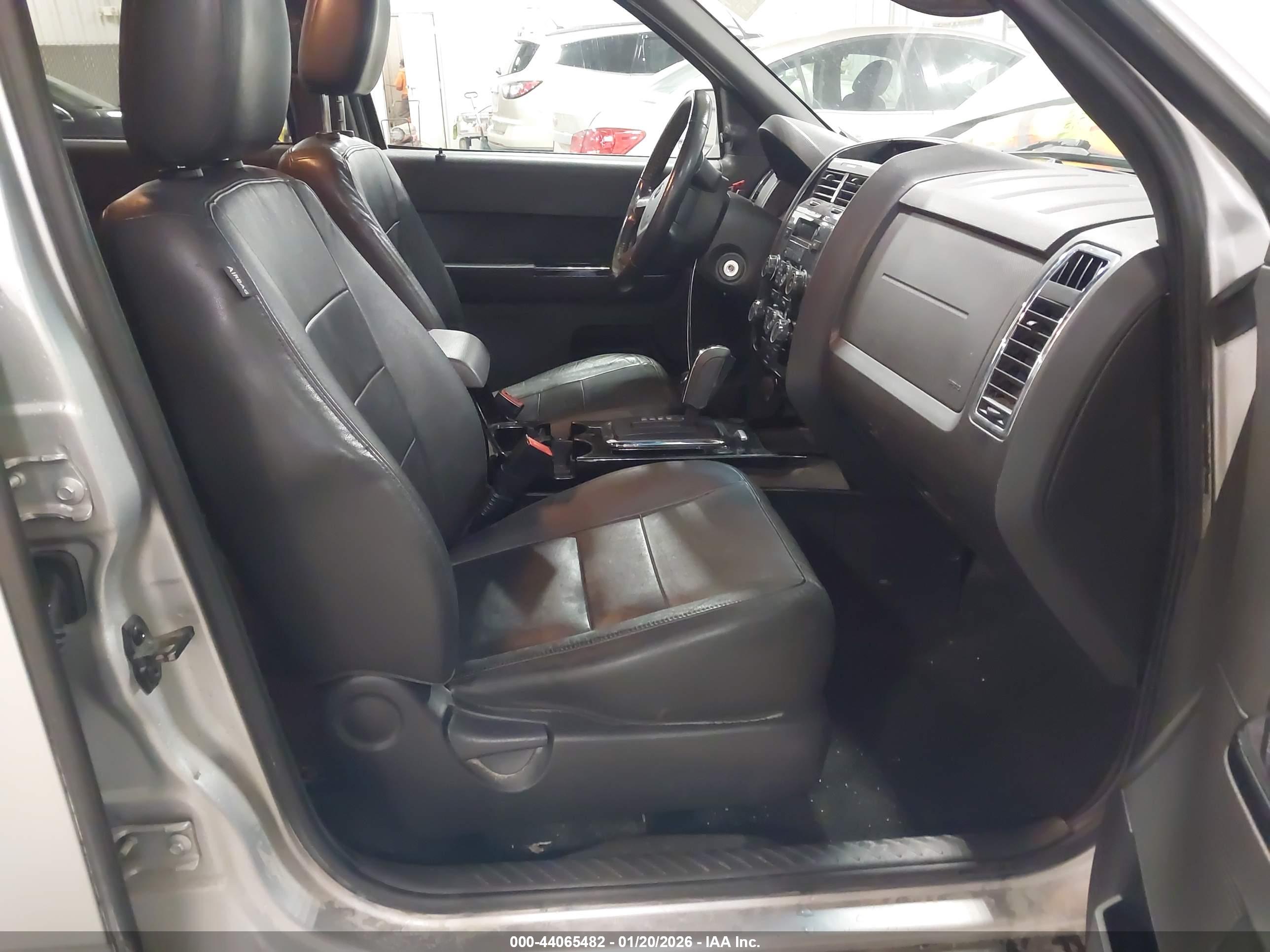 FORD ESCAPE image 5