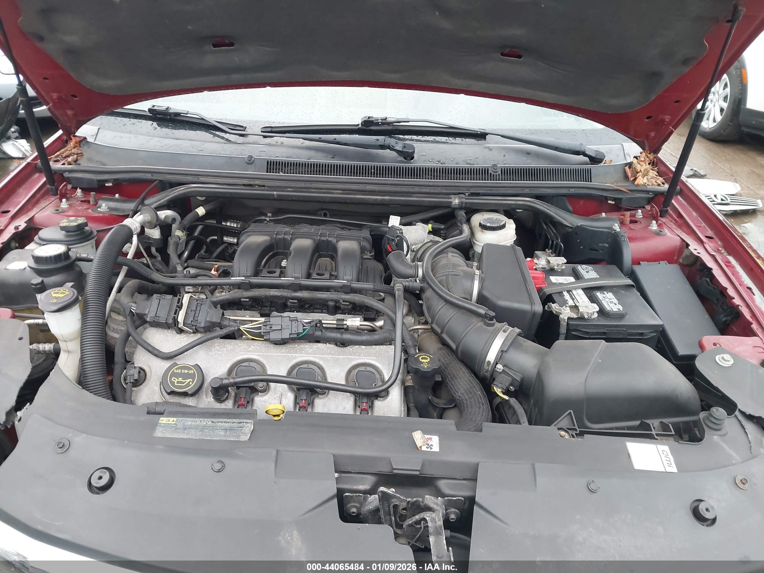 FORD TAURUS image 10