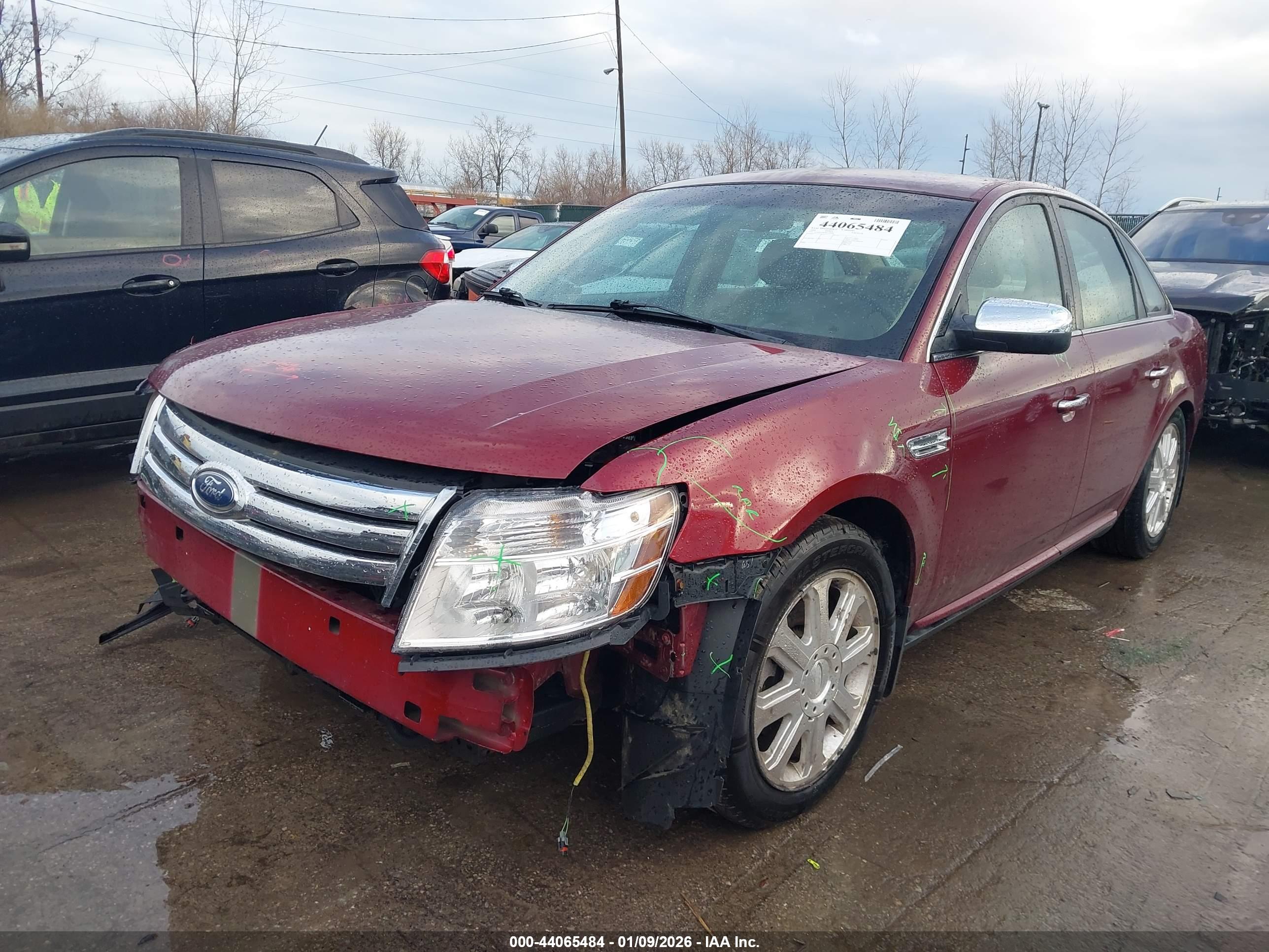 FORD TAURUS image 2